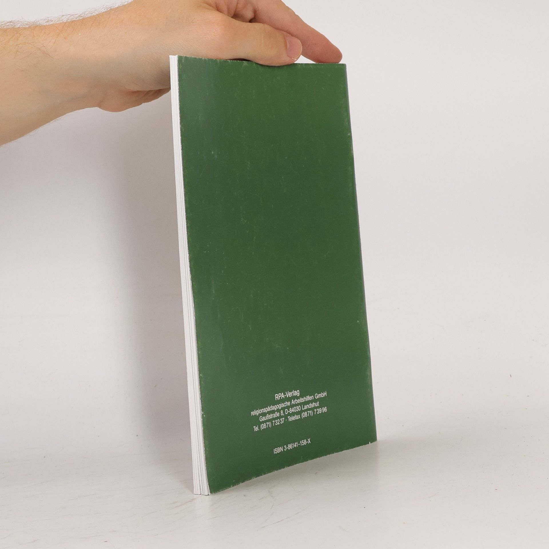 Esther Kaufmann Religionspädagogische Praxis - 2001/4: Mit Jesus das Kreuz tragen
