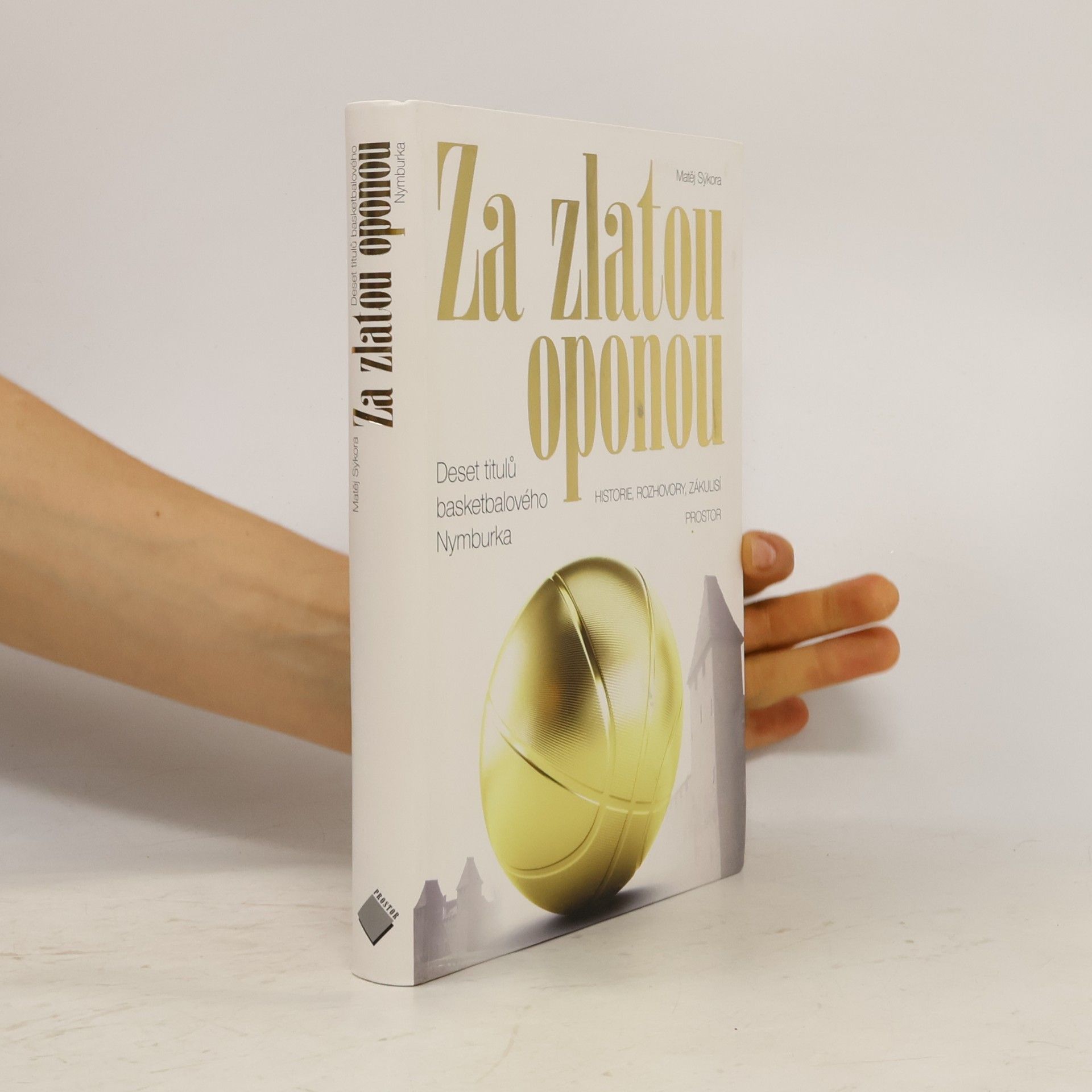 Matěj Sýkora Za zlatou oponou