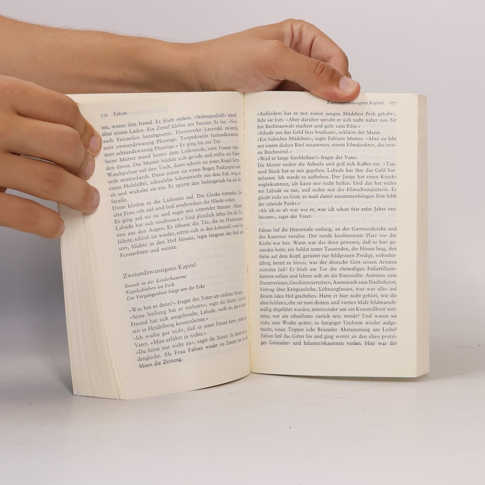 Erich Kästner Gesammelte Schriften für Erwachsene: Romane 1. Band 2