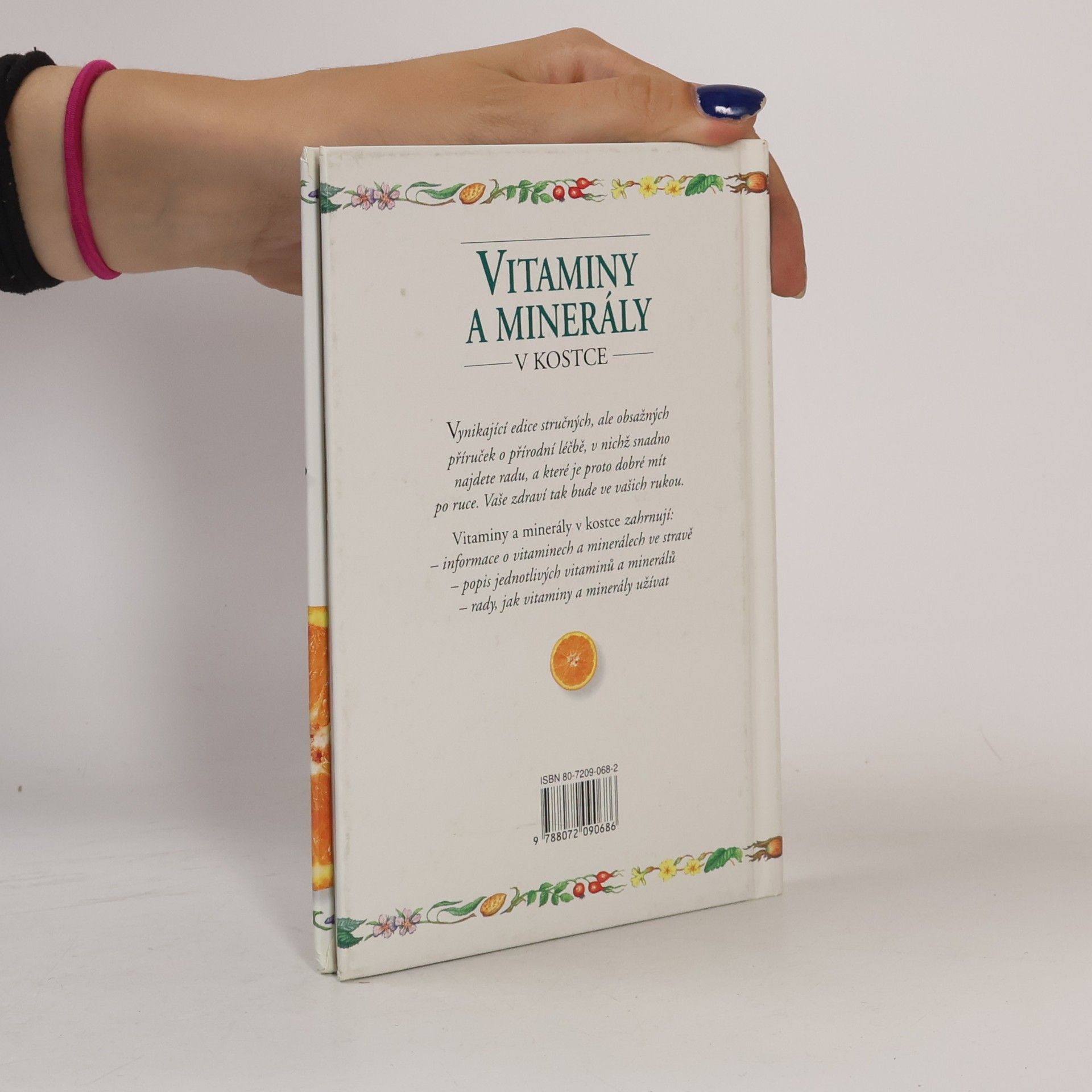 Eleanor J. Sullivan Vitaminy a minerály v kostce