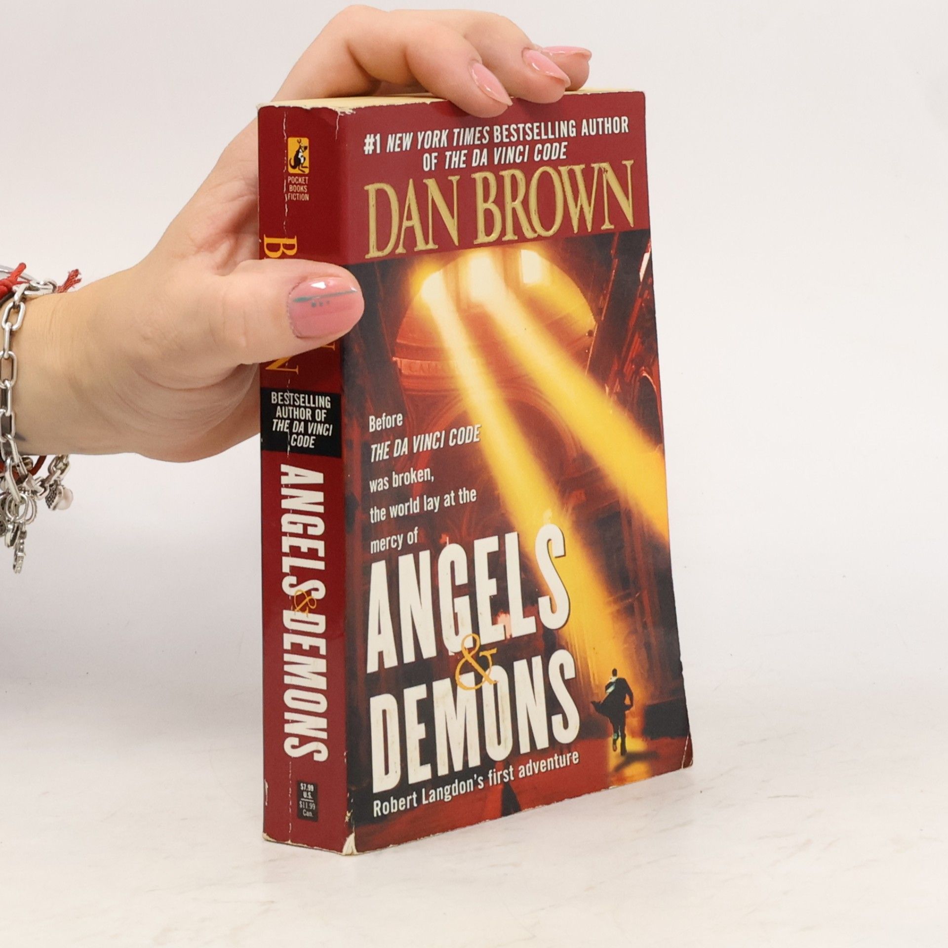 Dan Brown Angels & Demons