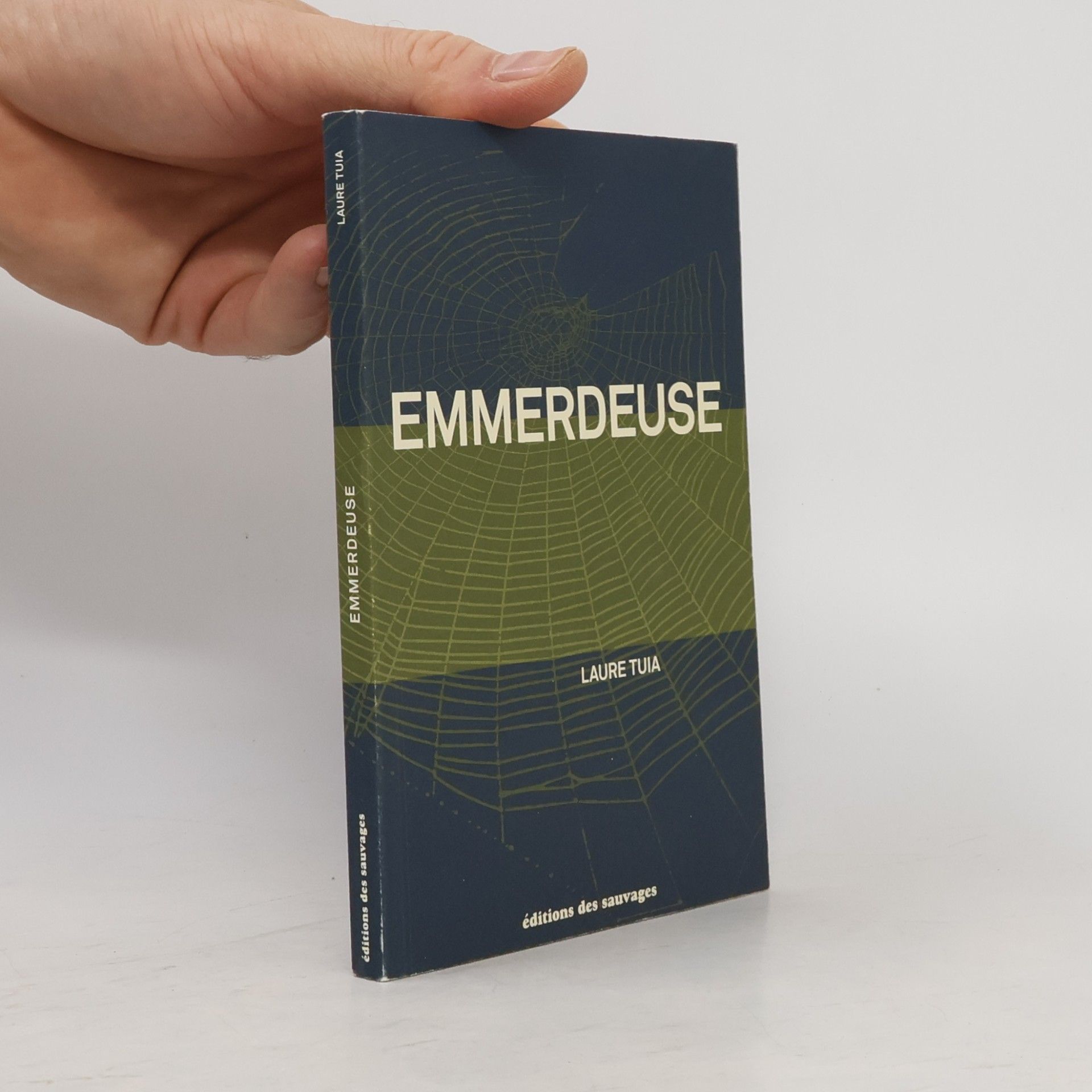Laure Tuia Emmerdeuse