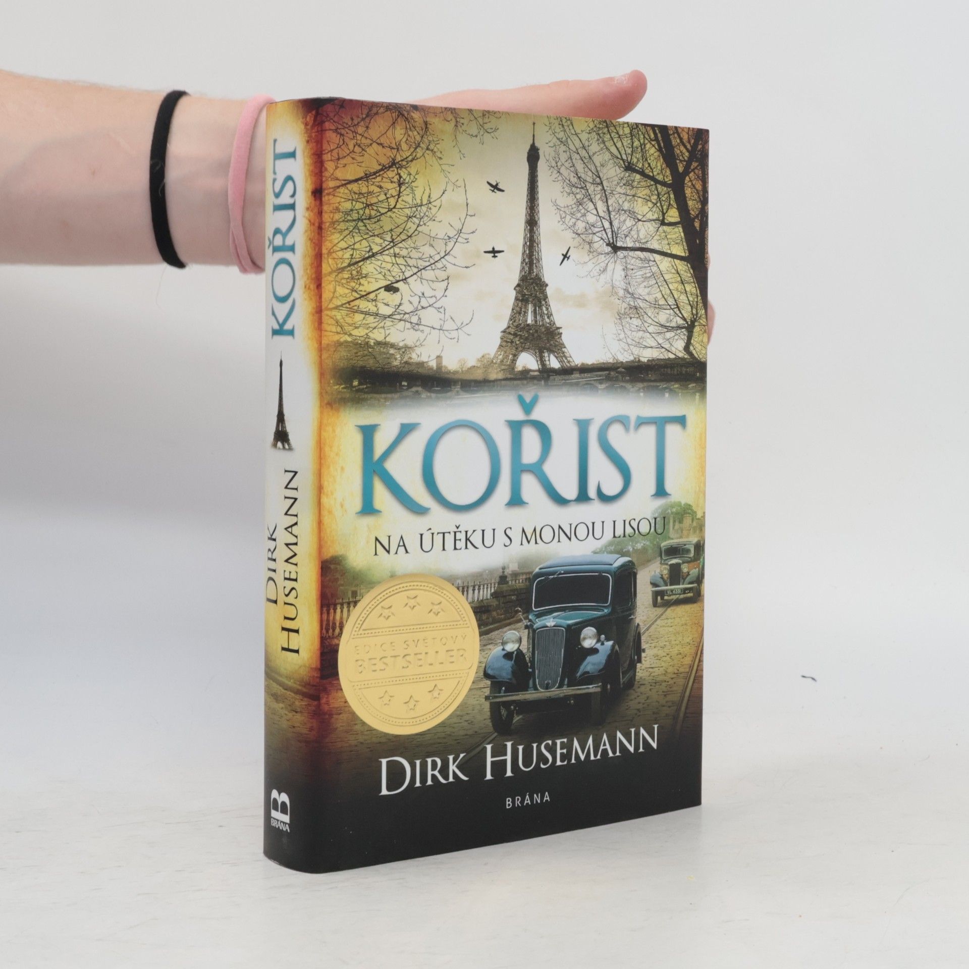 Dirk Husemann Kořist : na útěku s Monou Lisou