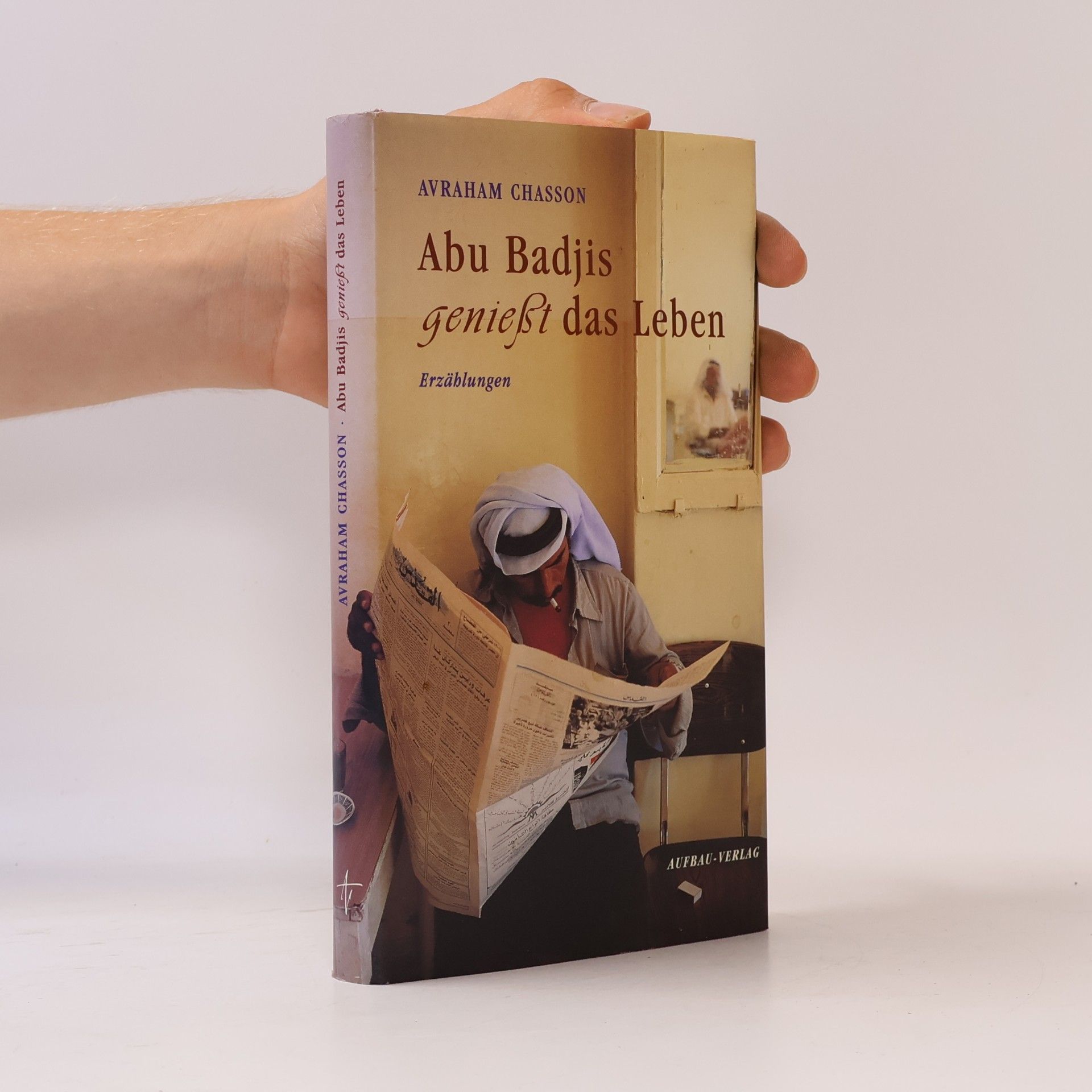 Avrāhām Ḥasôn Abu Badjis genießt das Leben
