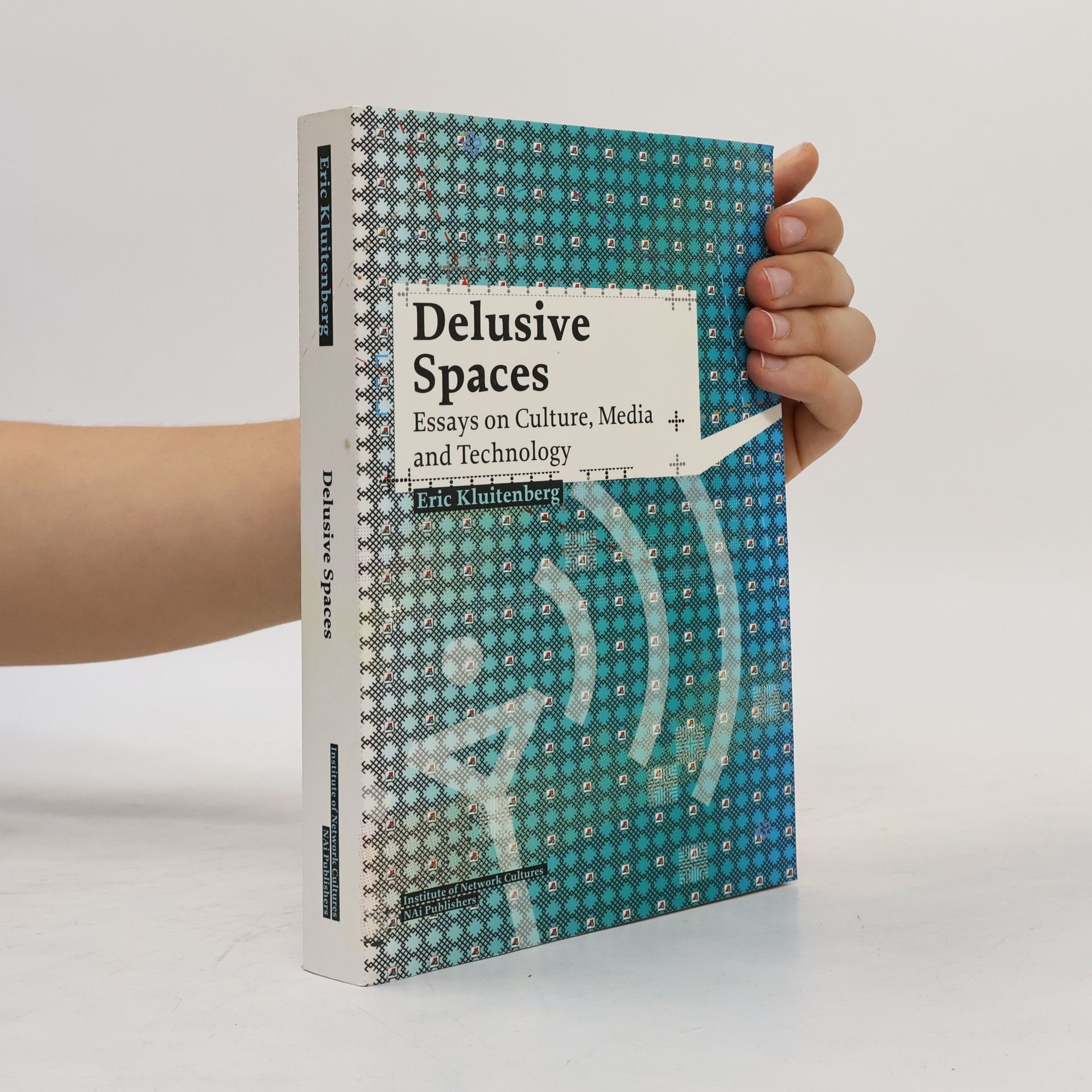 Eric Kluitenberg Delusive Spaces