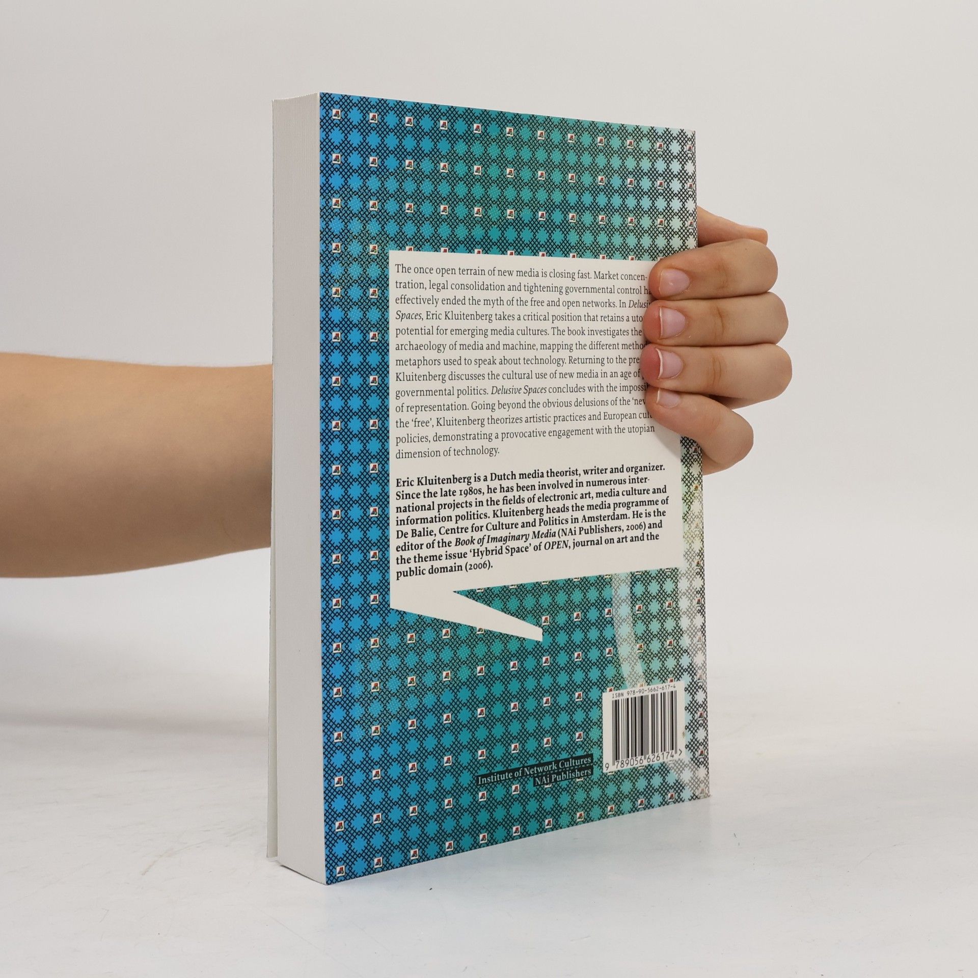 Eric Kluitenberg Delusive Spaces