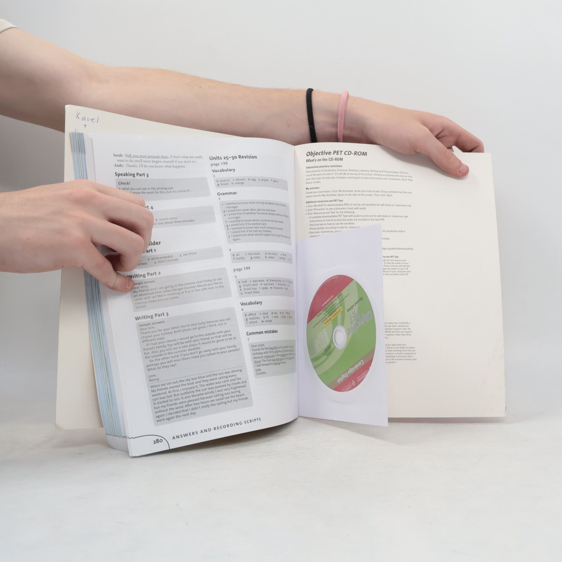 Louise Hashemi Objective PET. Student's book