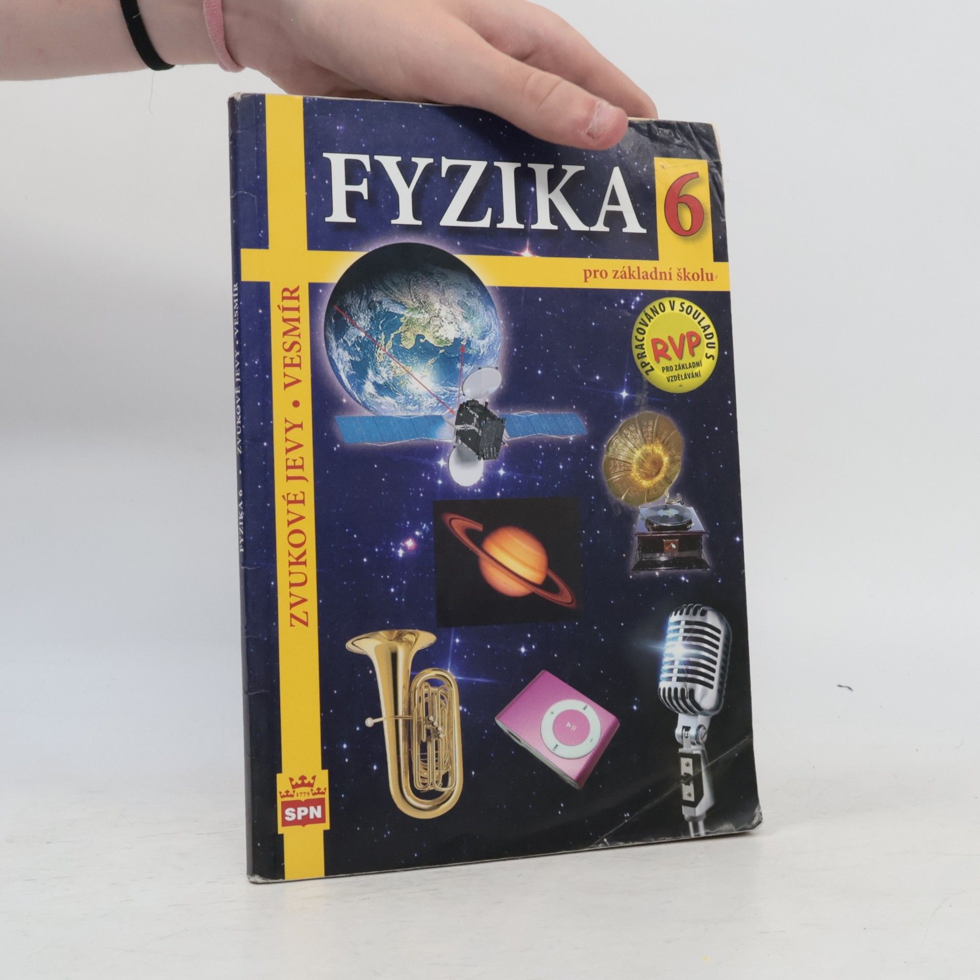 Fyzika 6 pro základní školu: Zvukové jevy a vesmír
