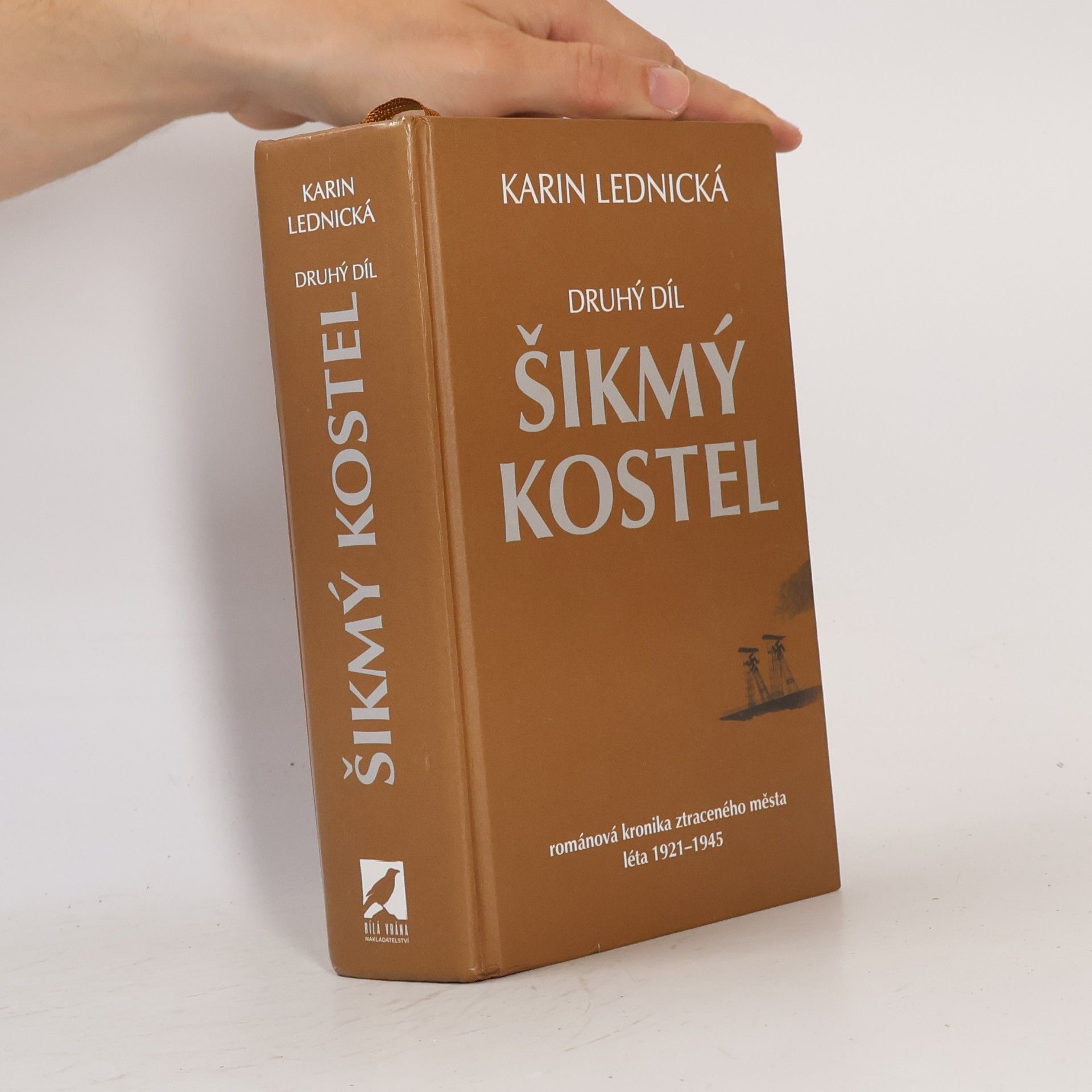 Karin Lednická Šikmý kostel 2