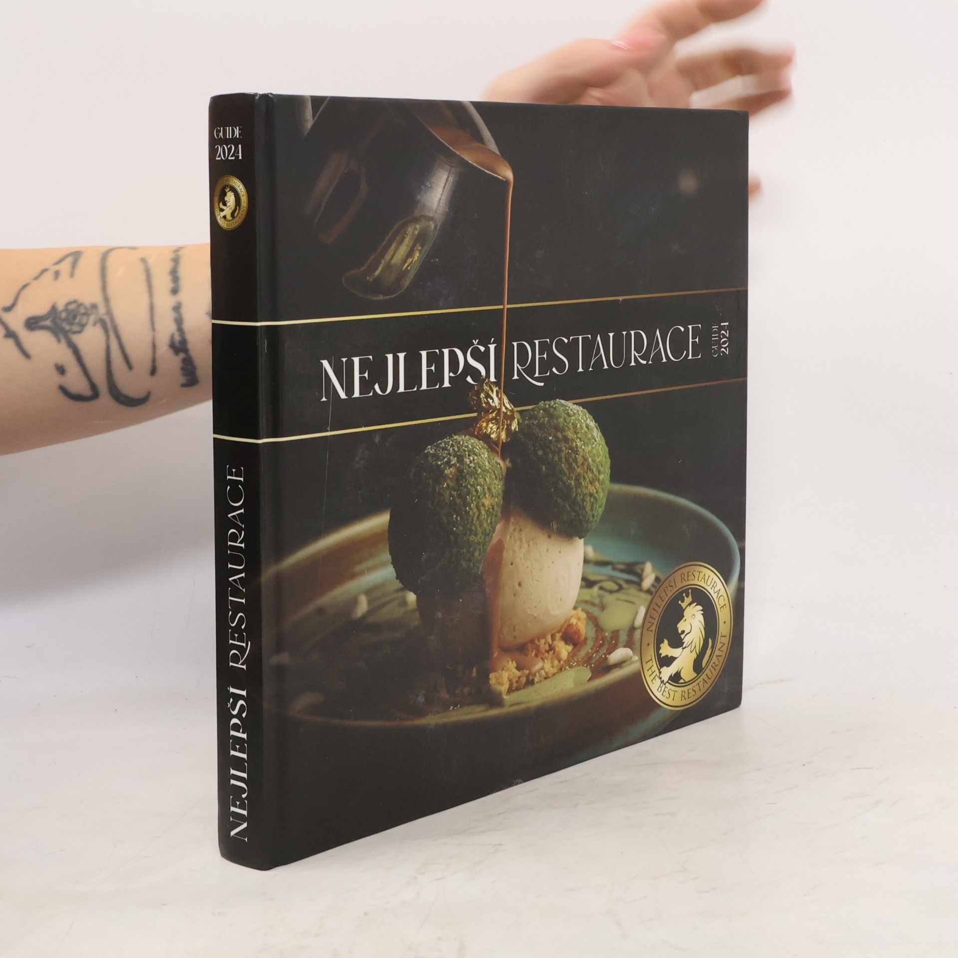 Autorenkollektiv Nejlepší restaurace Guide 2024