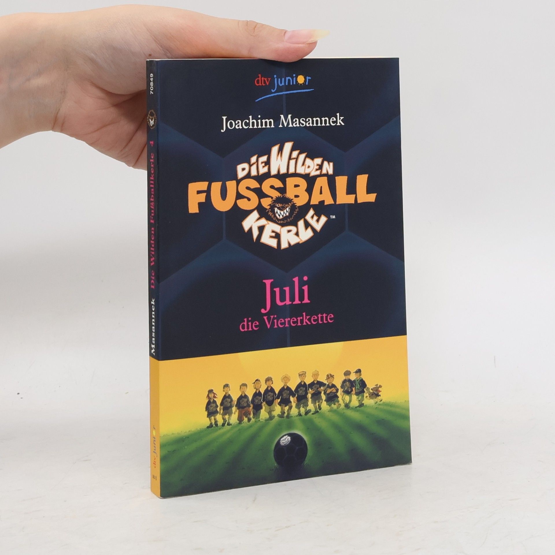 Die Wilden Fussball Kerle. Juli die Viererkette