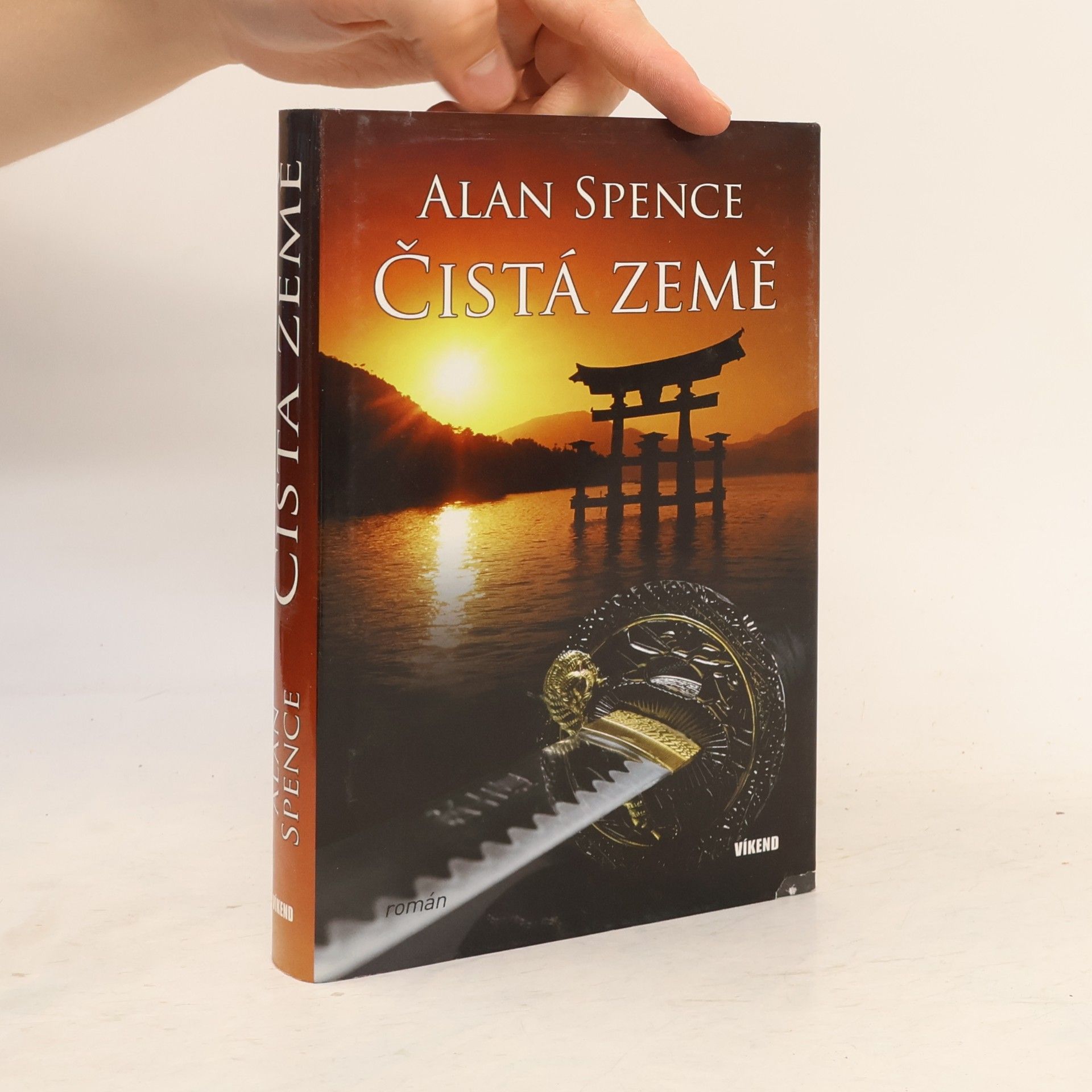 Alan Spence Čistá země