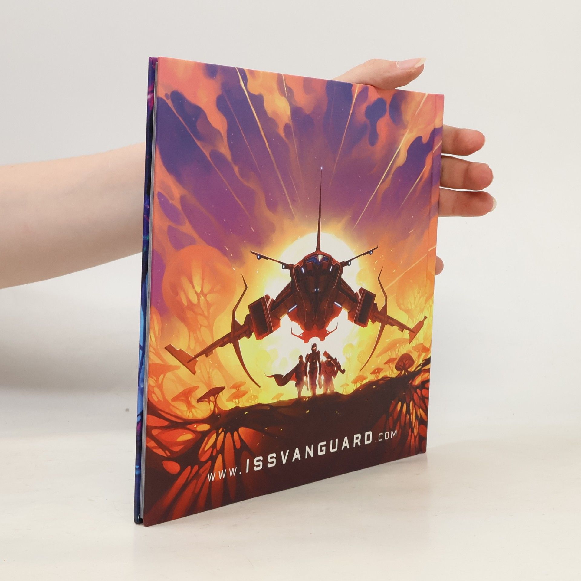 Marcin Swierkol Artbook Iss Vanguard