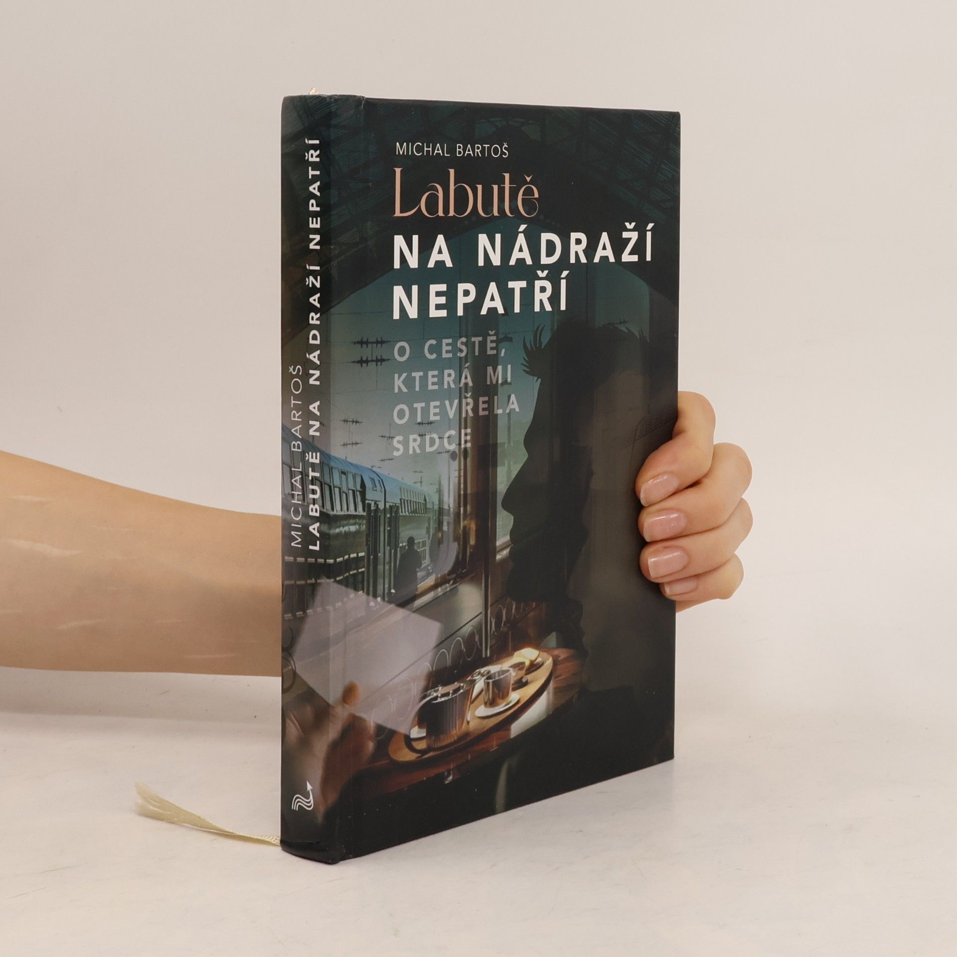 Michal Bartoš Labutě na nádraží nepatří