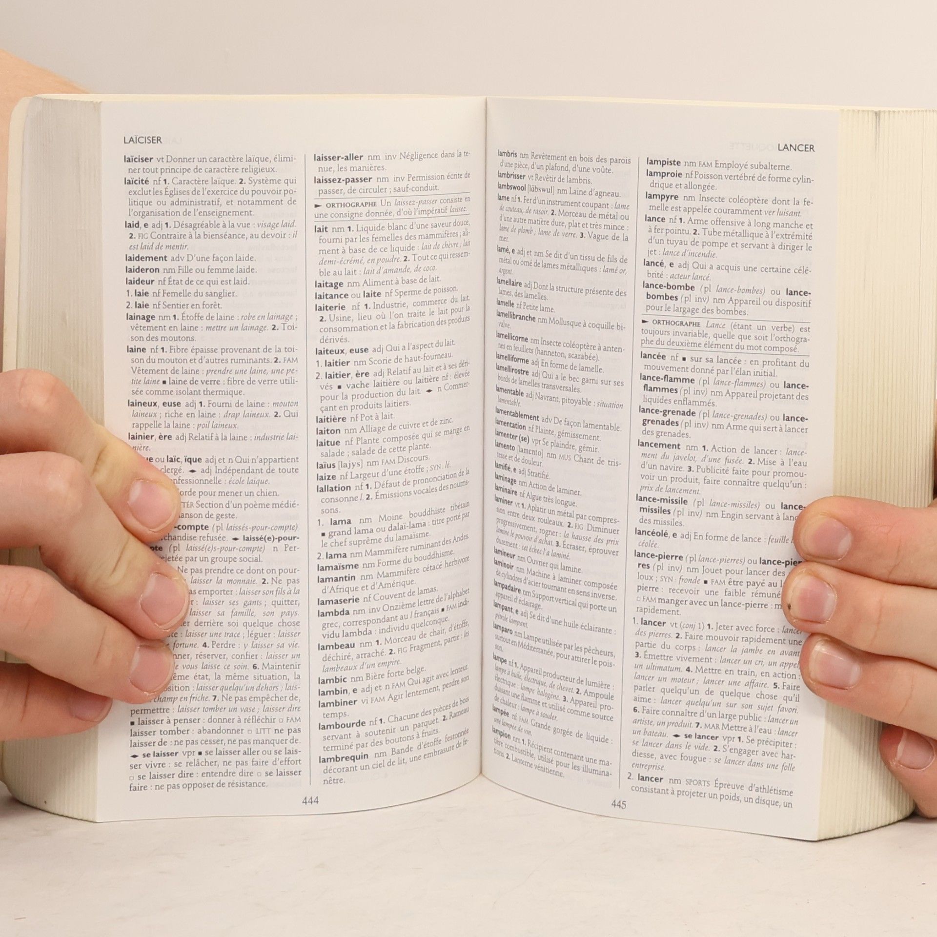 neuveden Le Larousse de poche 2002