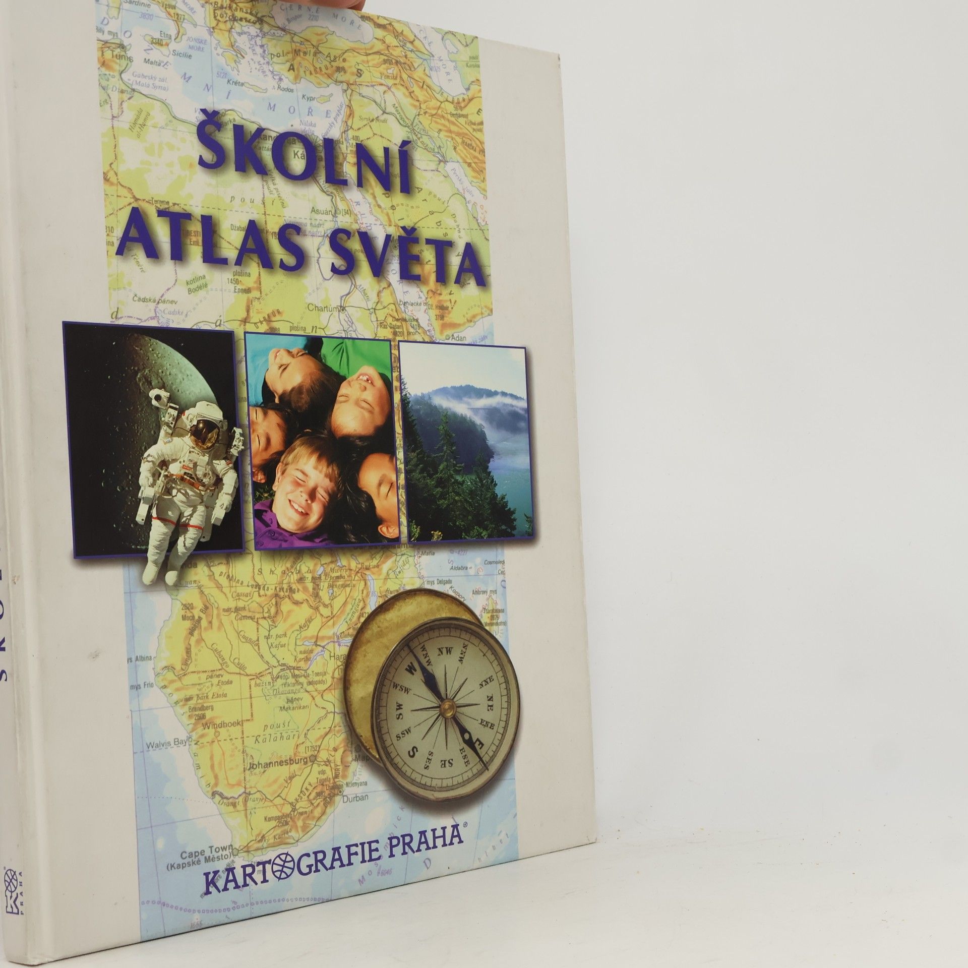 Věra Dobrovolná Školní atlas světa