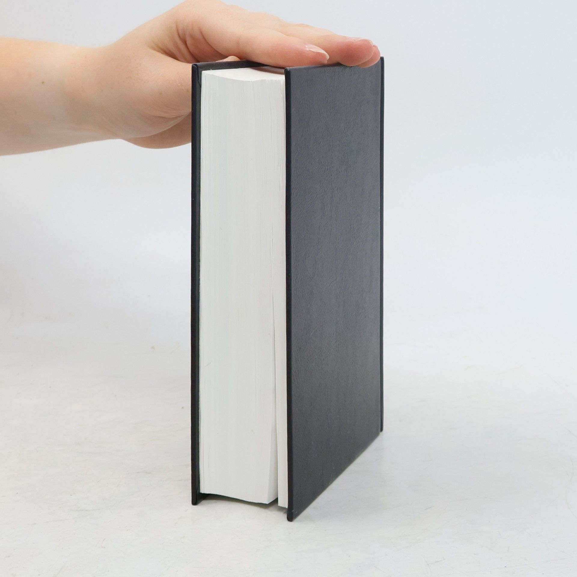 Autores varios 聖經