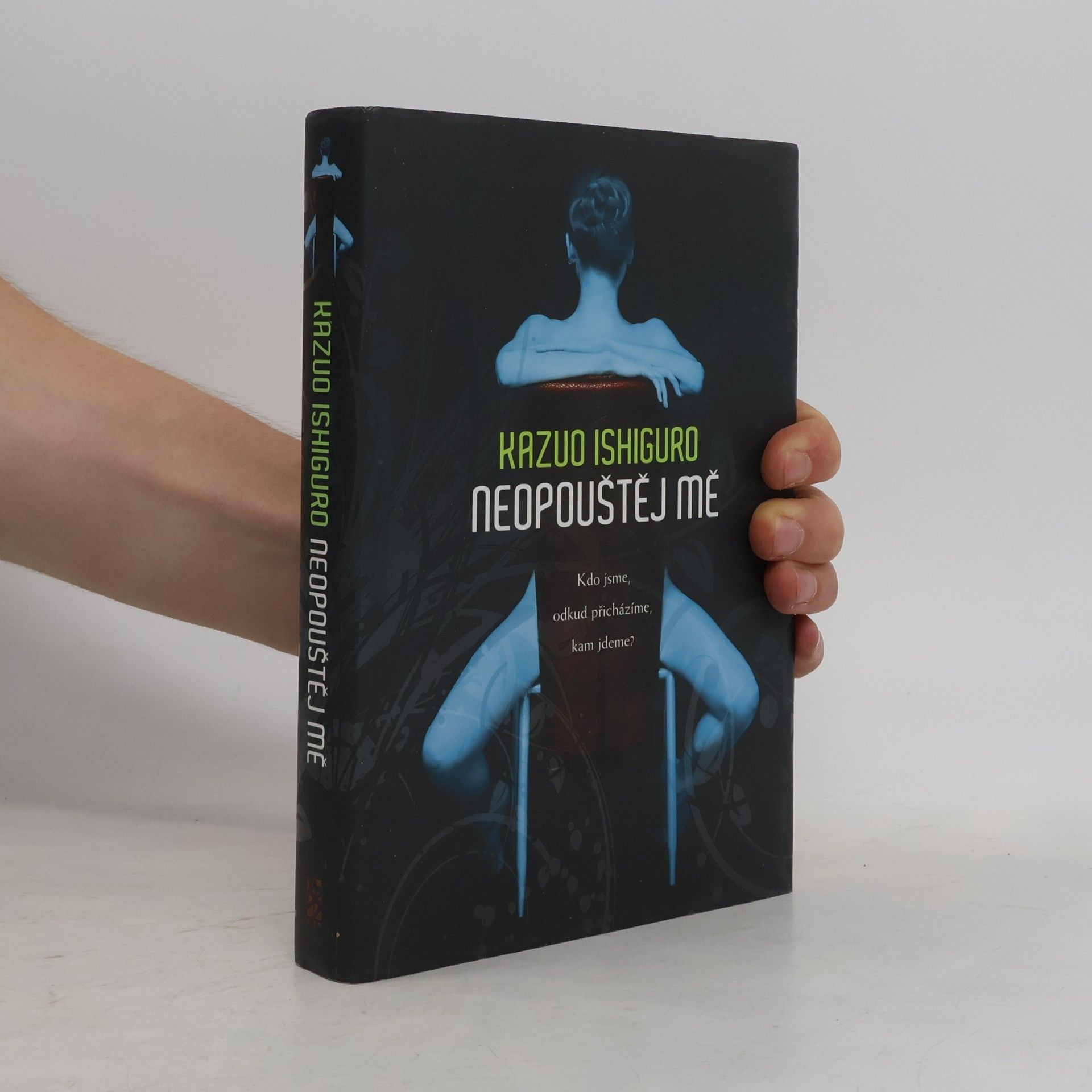 Kazuo Ishiguro Neopouštěj mě