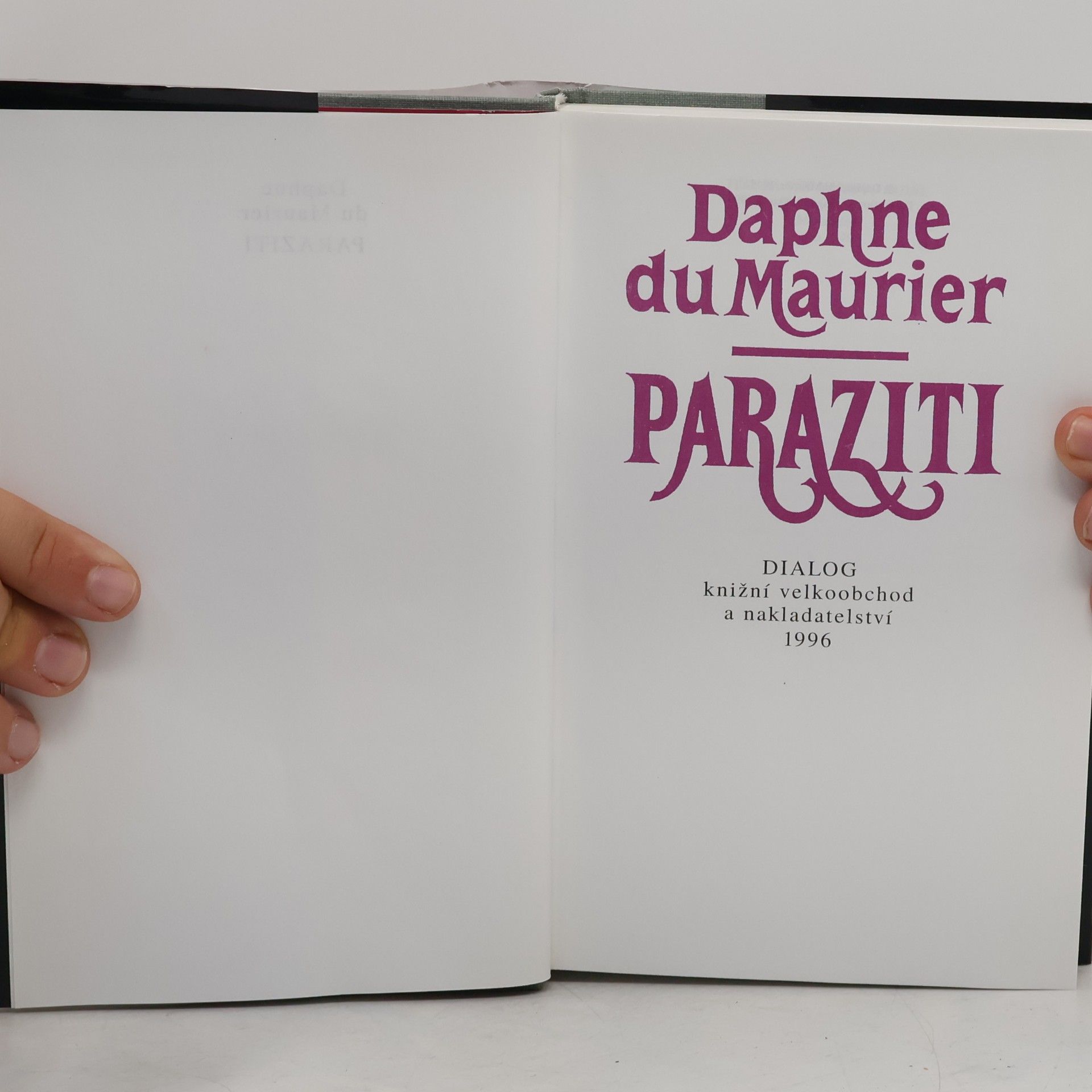 Daphne du Maurier Paraziti