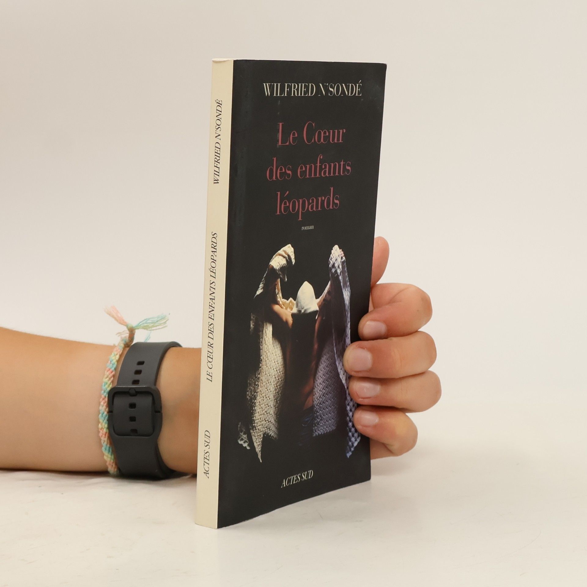 Wilfried N´sondé Le Coeur des enfants-léopards. Das Herz der Leopardenkinder, französische Ausgabe. Ausgezeichnet mit dem Prix des Cinq Continents de la Francophonie und dem Prix Senghor de la Création Littéraire