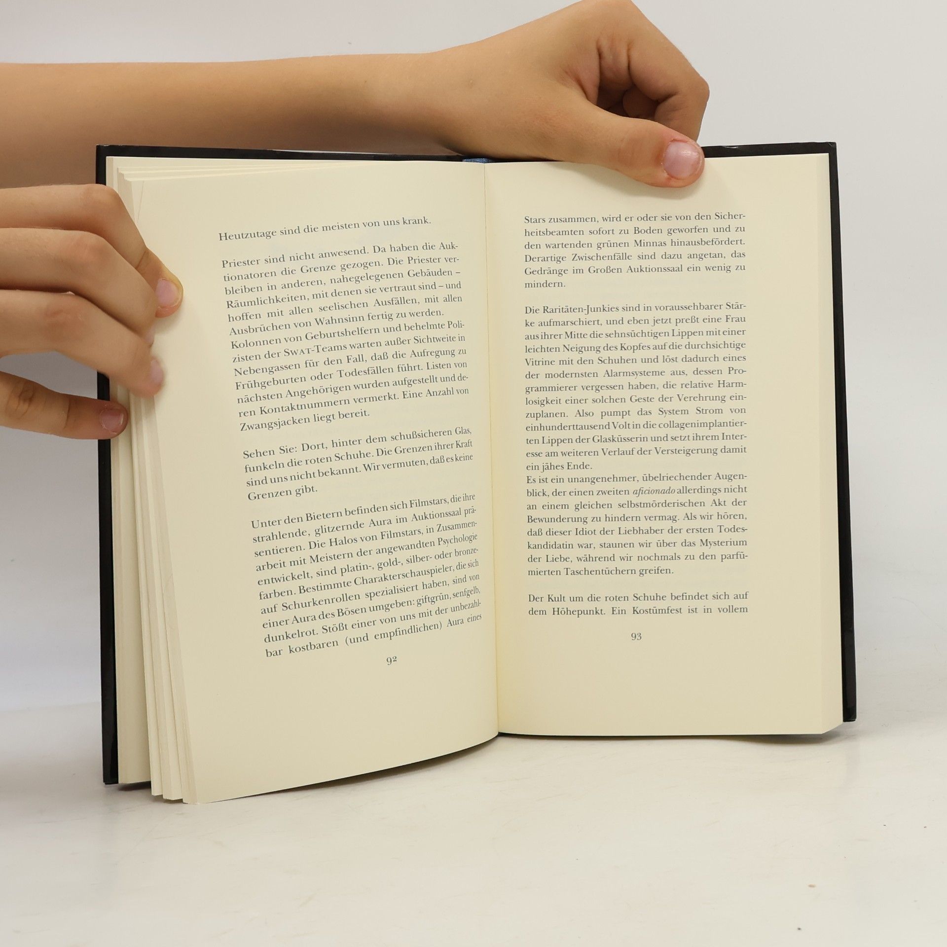 Salman Rushdie Osten, Westen