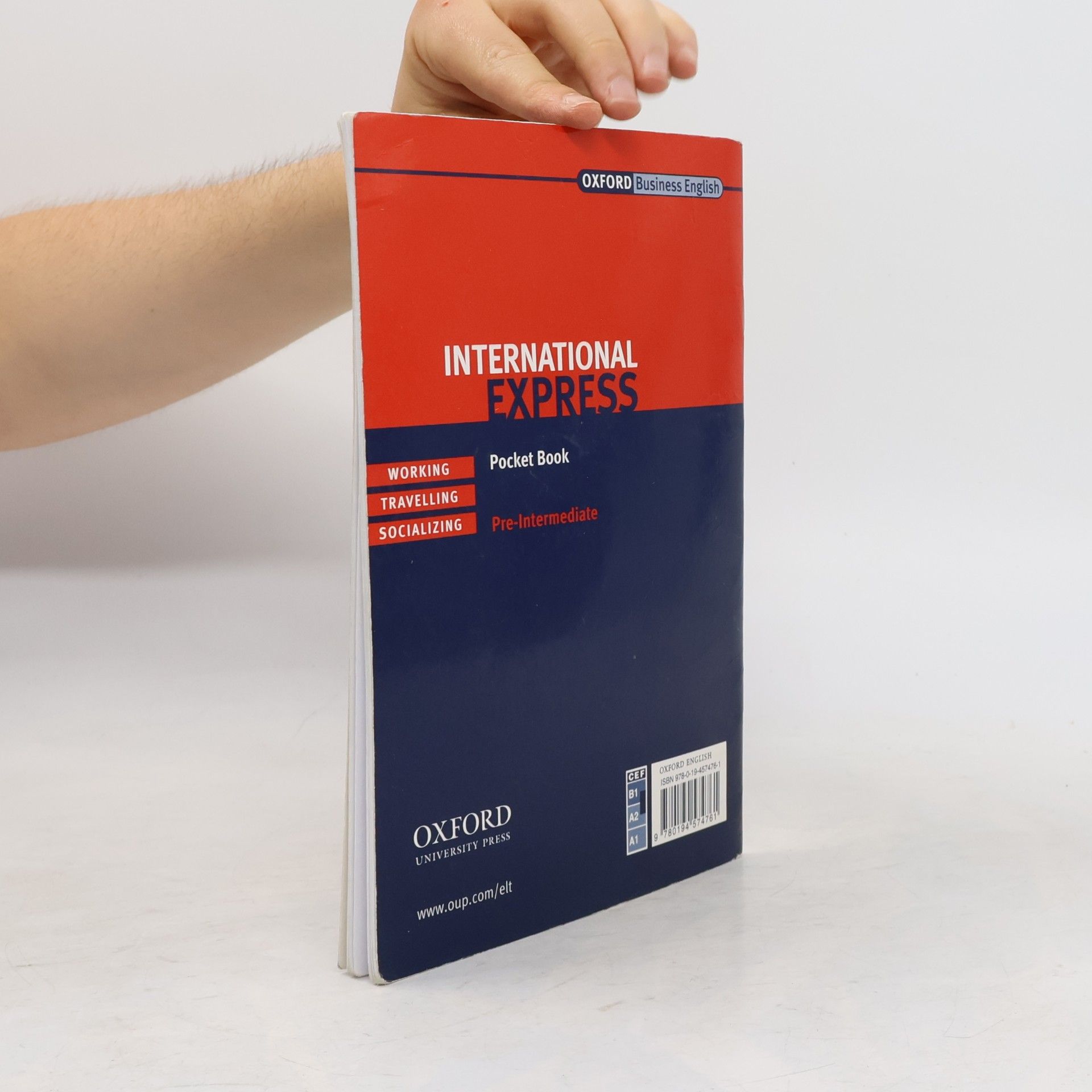 Liz Taylor International express. Pre-intermediate, Pocket book