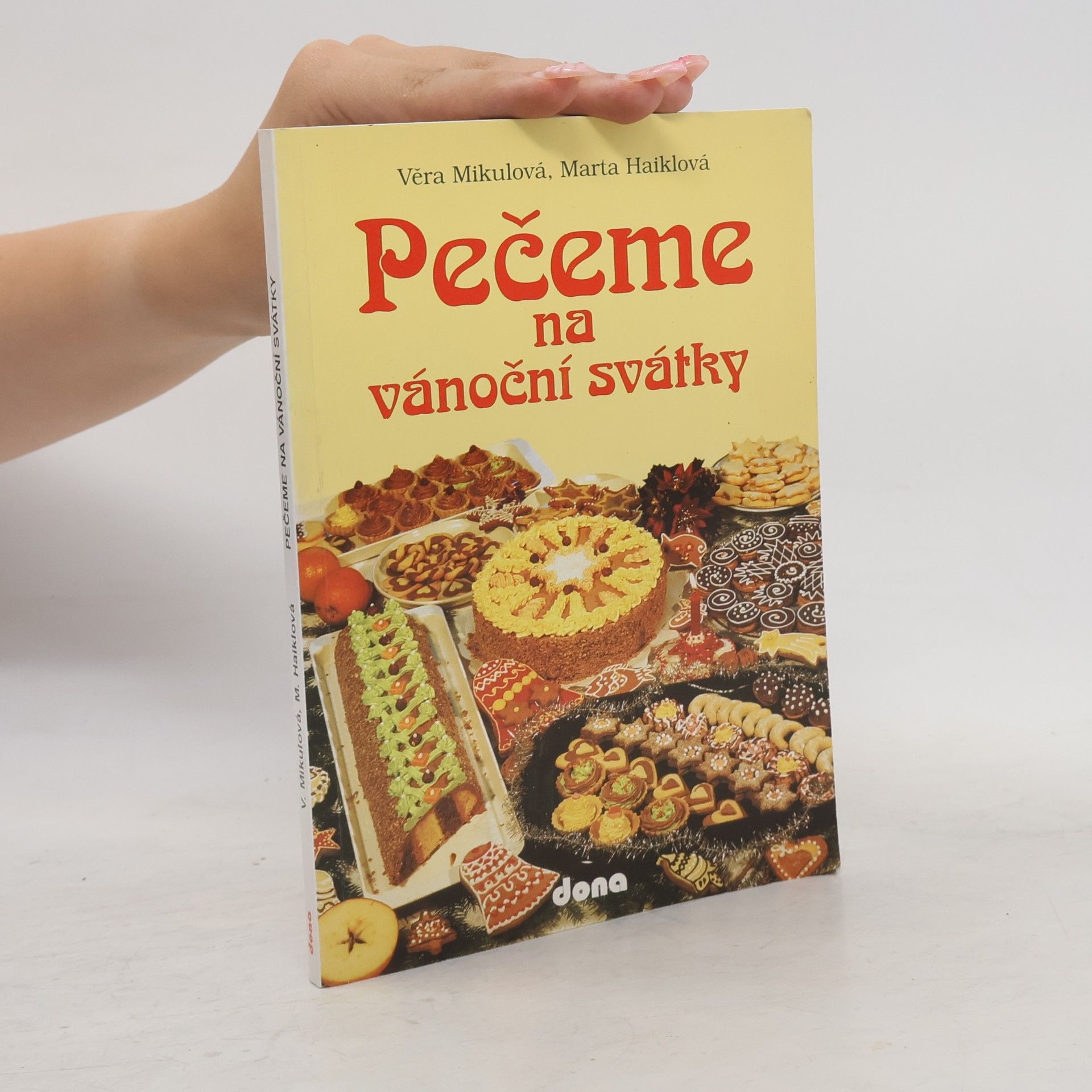 Marta Haiklová Pečeme na vánoční svátky