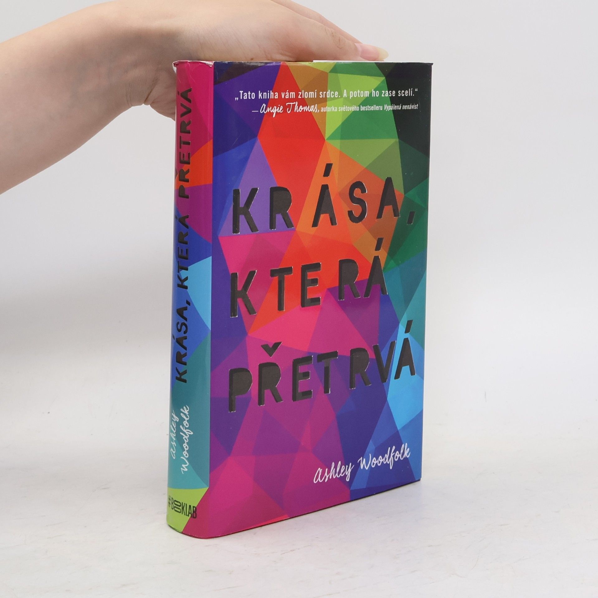 Ashley Woodfolk Krása, která přetrvá