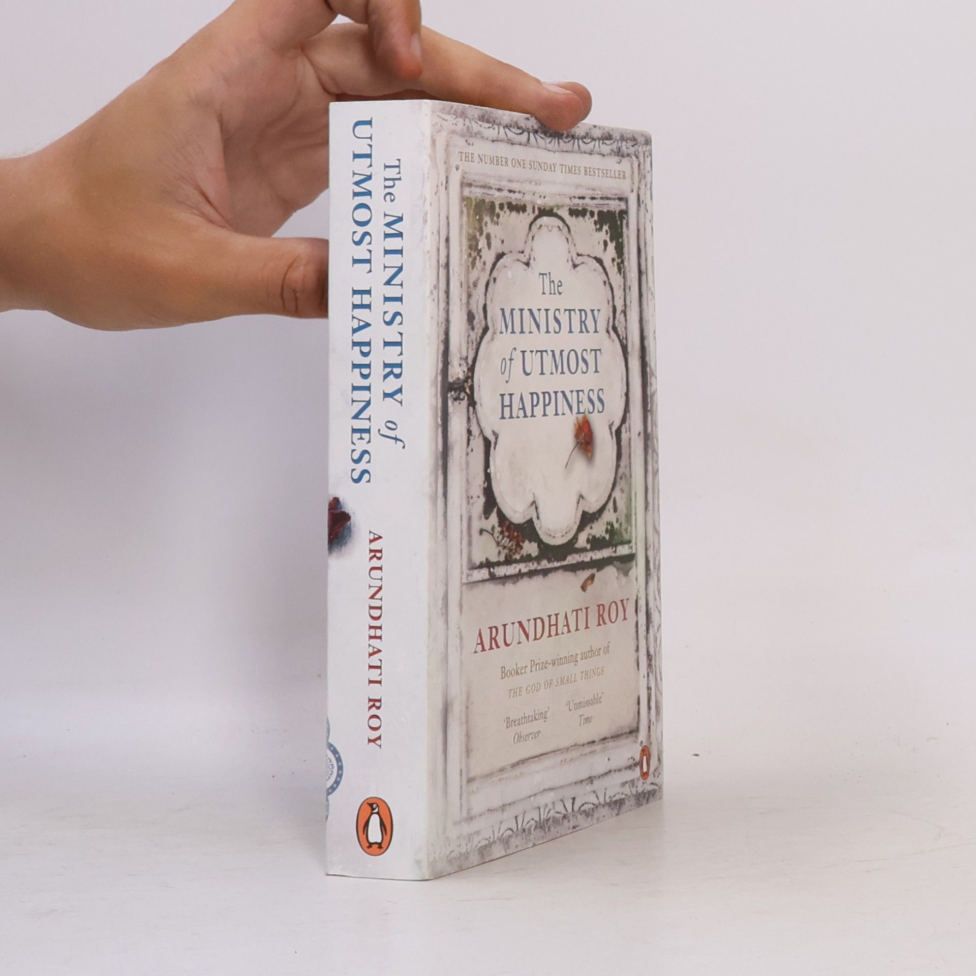 Arundhati Roy The Ministry of Utmost Happiness