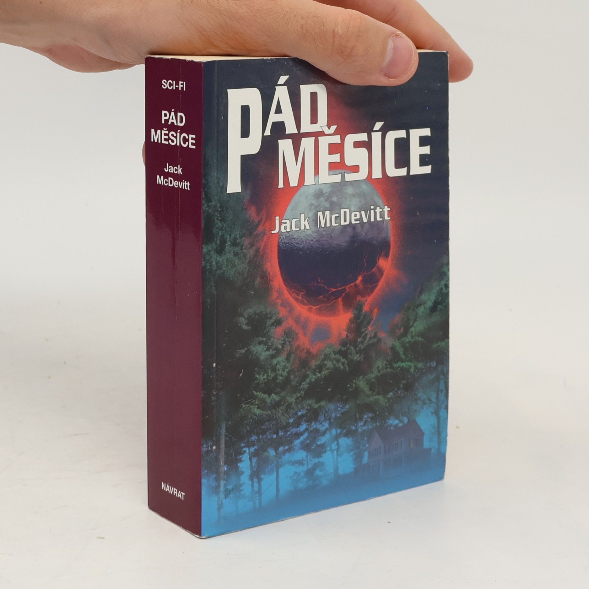 Jack McDevitt Pád Měsíce