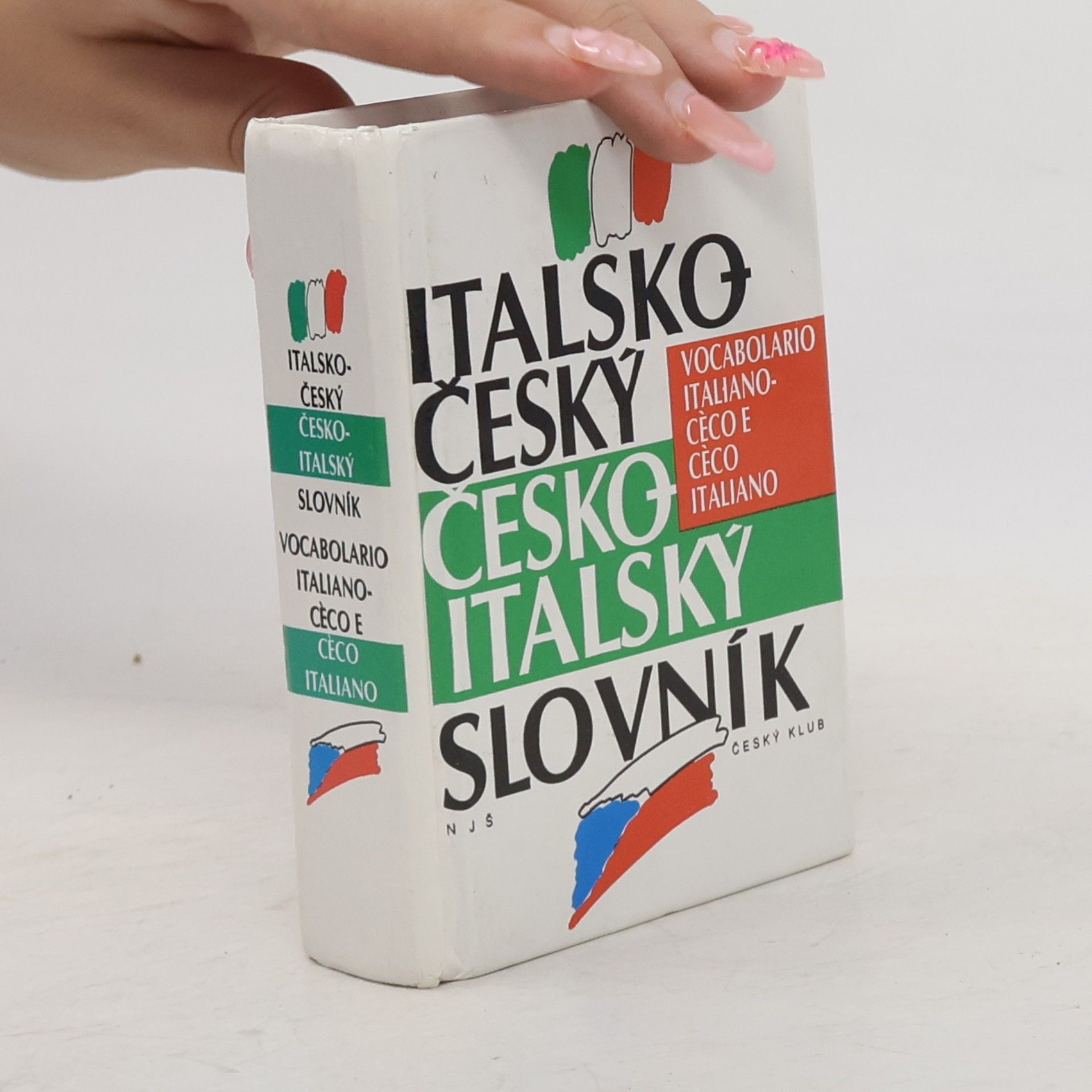 Jaroslav Bezděk Italsko-český, česko-italský slovník = Vocabolario italiano- cèco e cèco-italiano