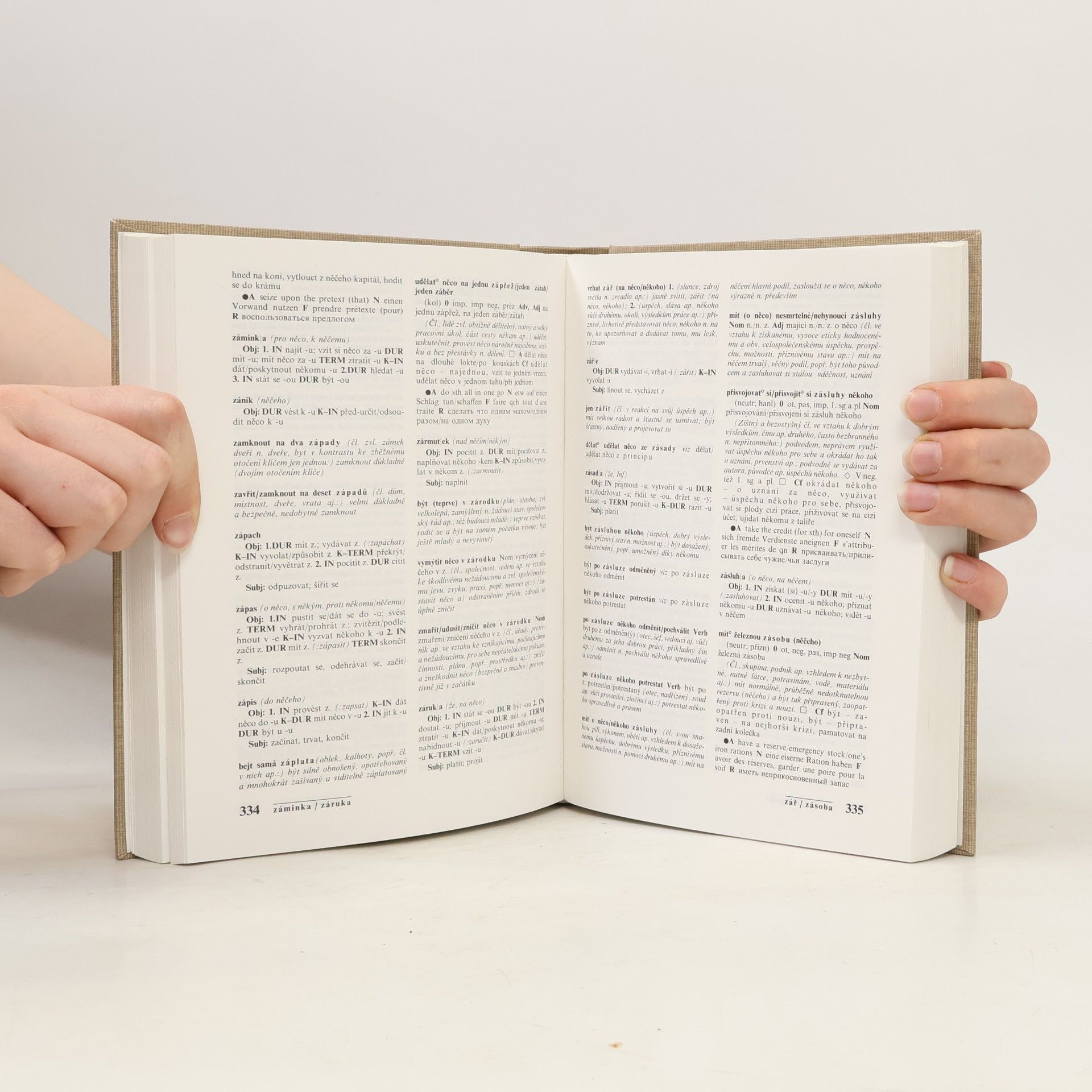 Jiří Hronek Slovník české frazeologie a idiomatiky. Výrazy slovesné. R-Ž
