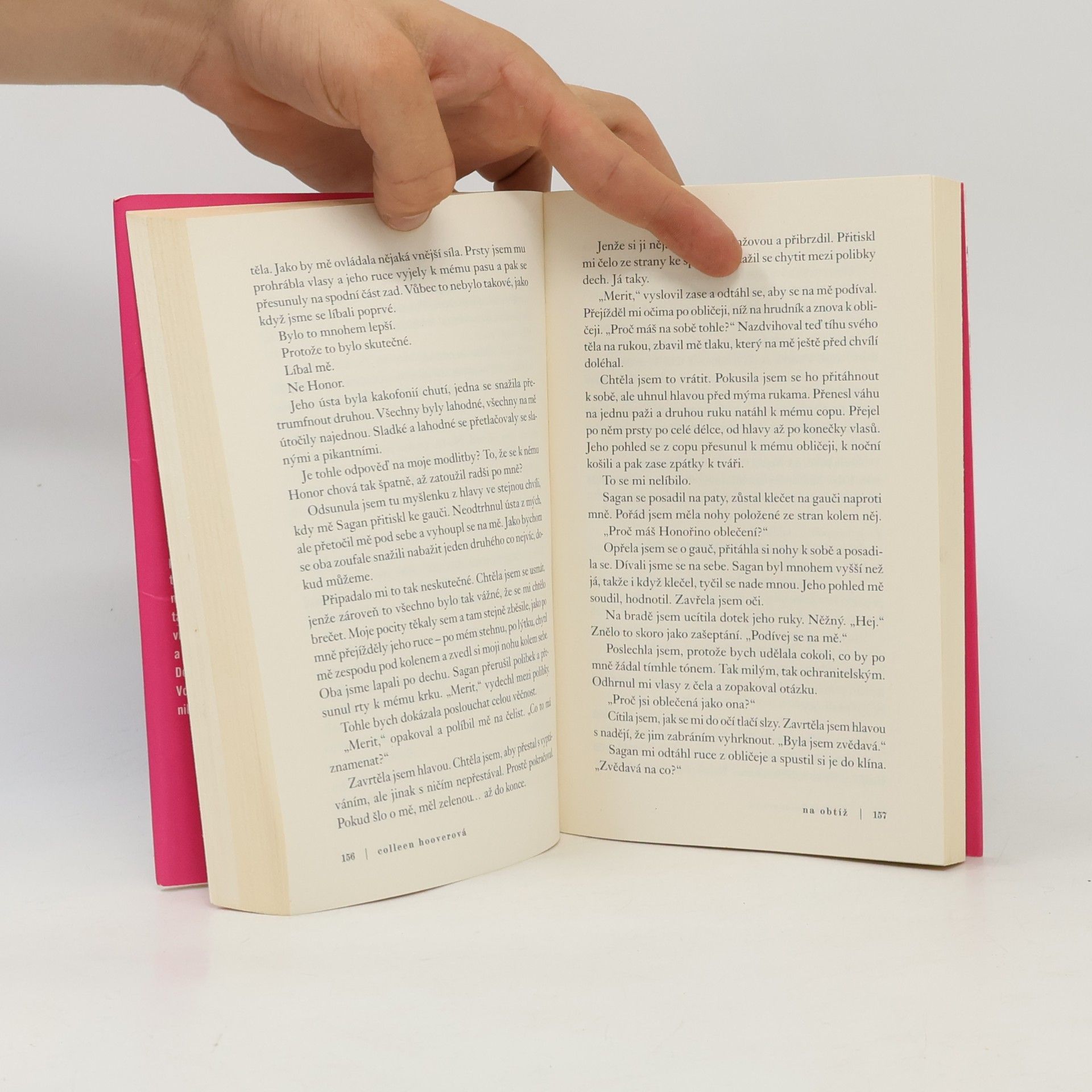 Colleen Hoover Na obtíž