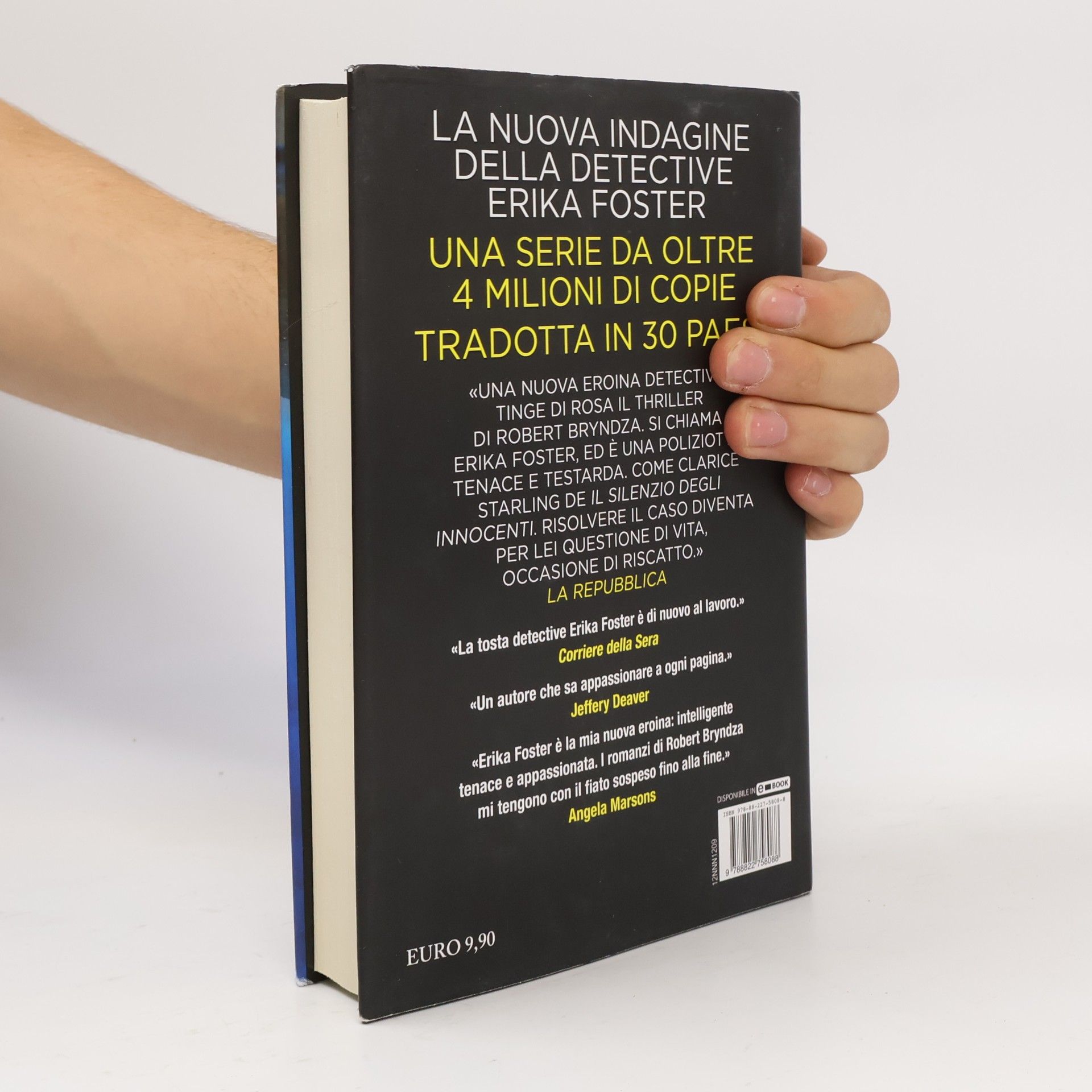 Robert Bryndza Nuova narrativa Newton: Sangue freddo