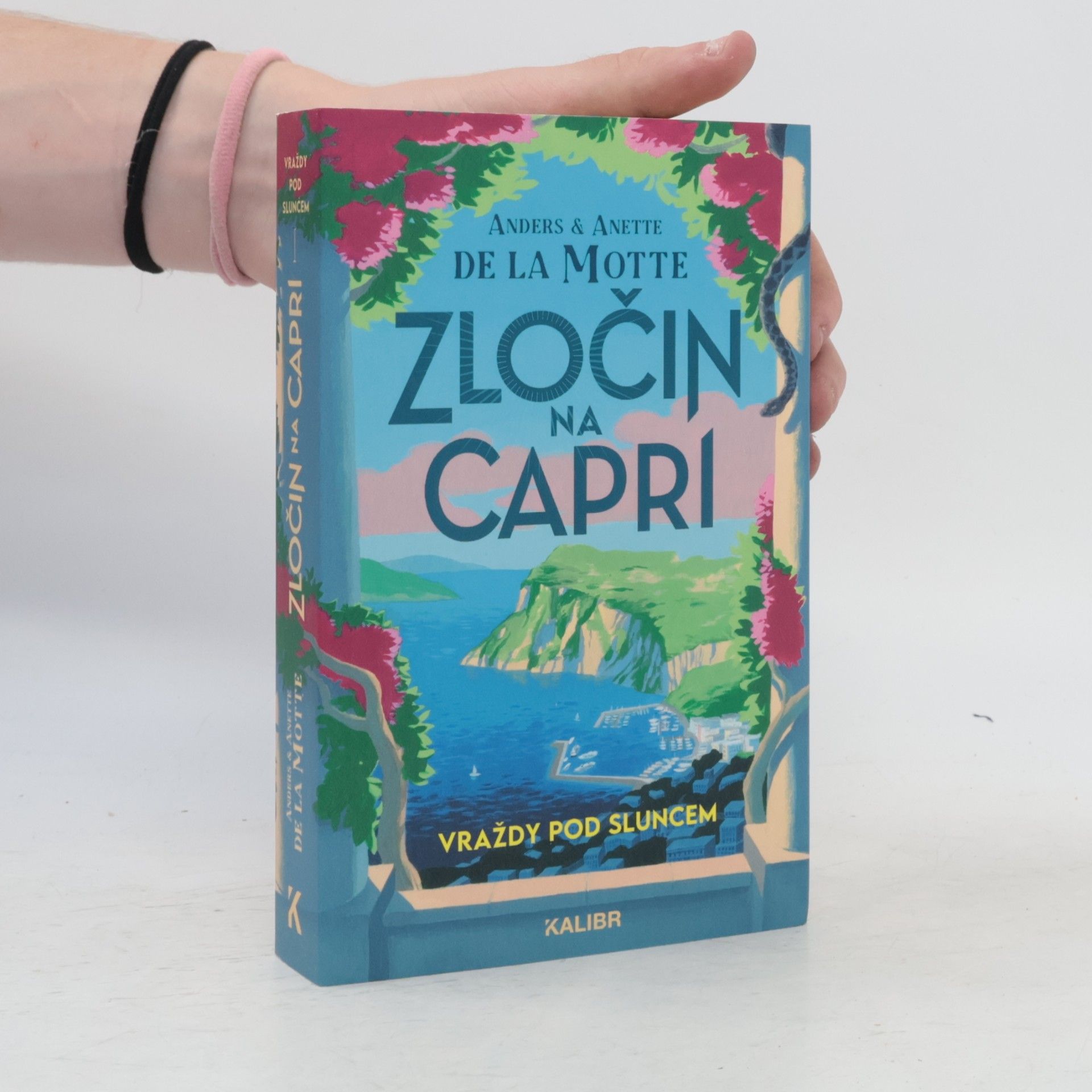 Anette De la Motte Vraždy pod sluncem 1: Zločin na Capri
