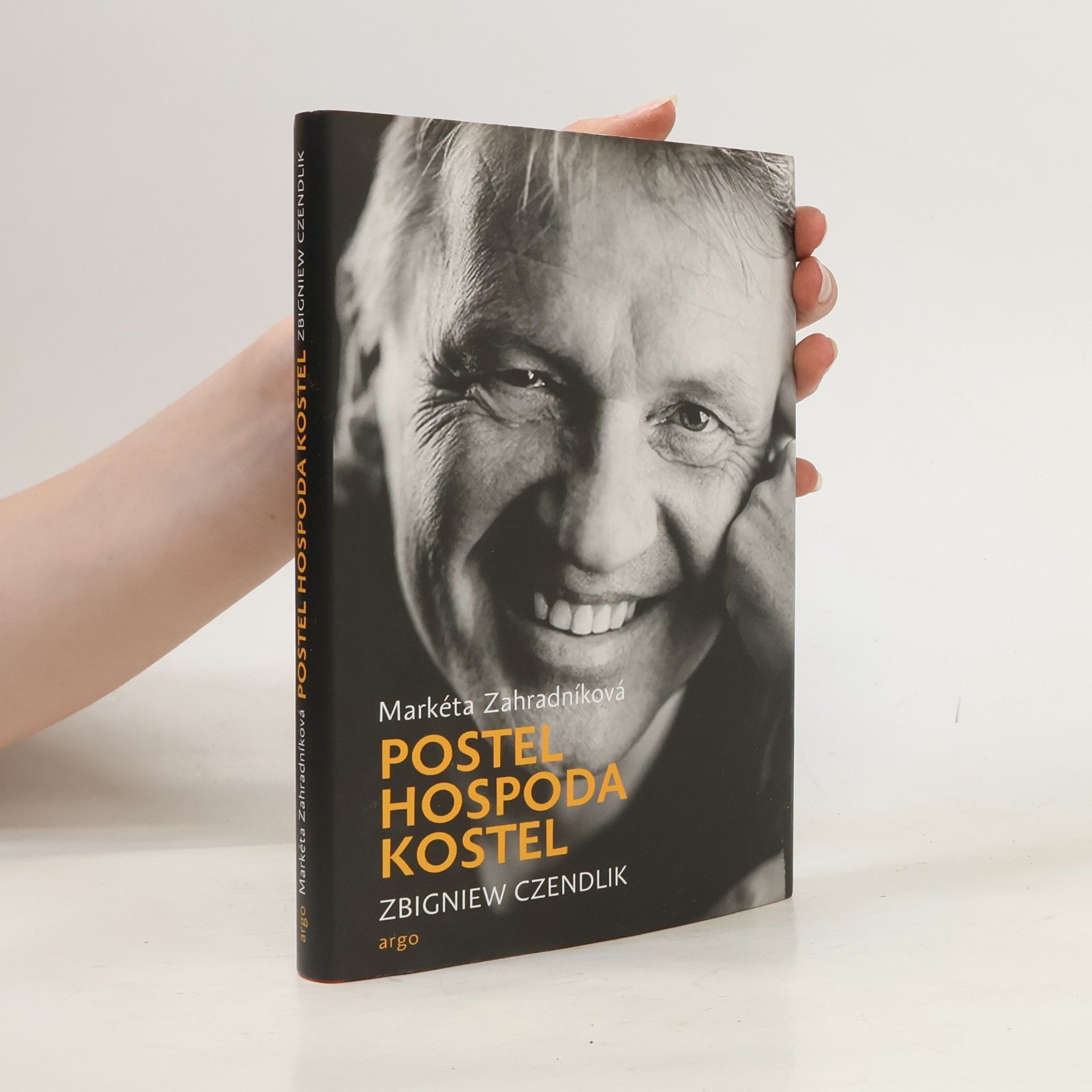 Markéta Zahradníková Postel, hospoda, kostel