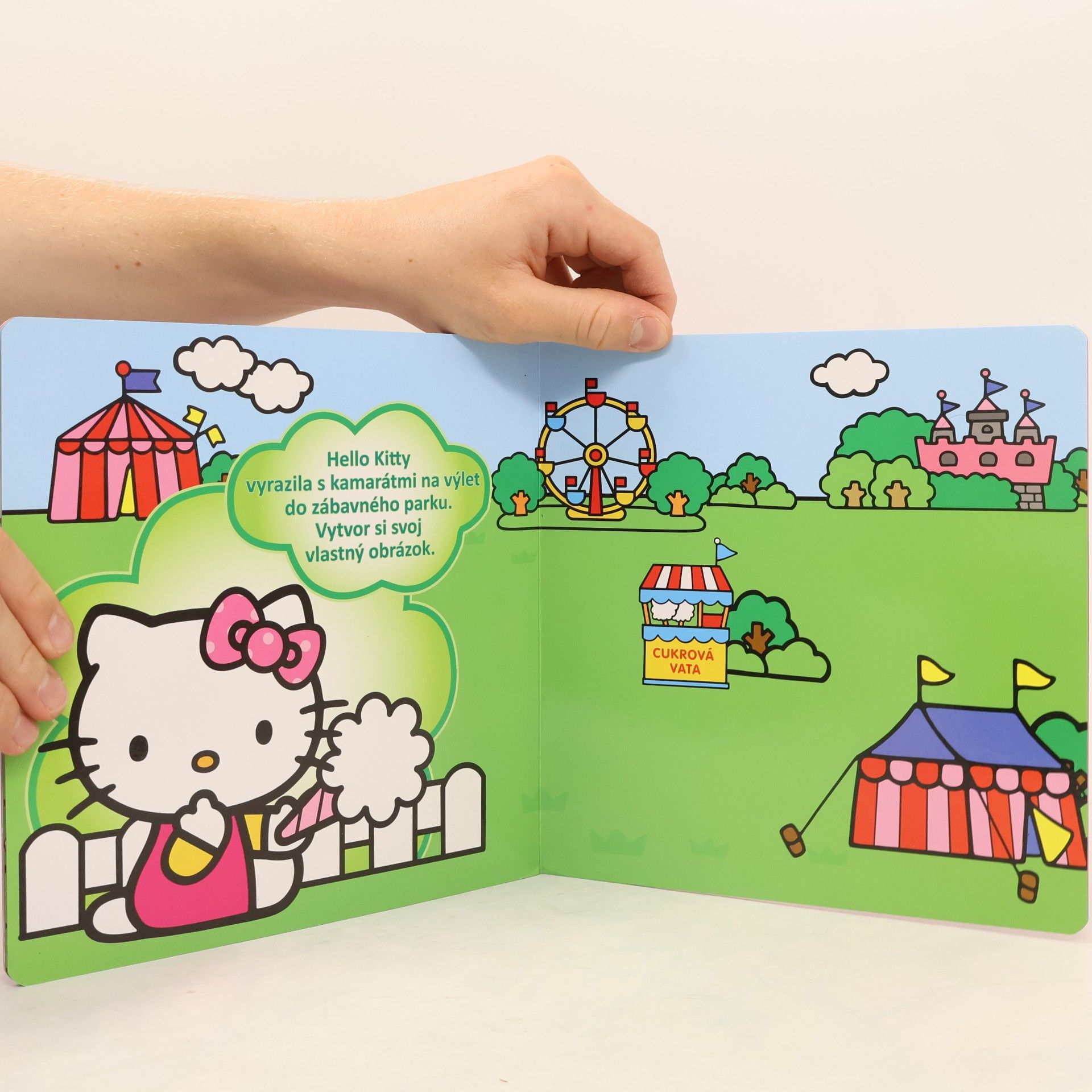 Magnetická knižka Hello Kitty (2013)
