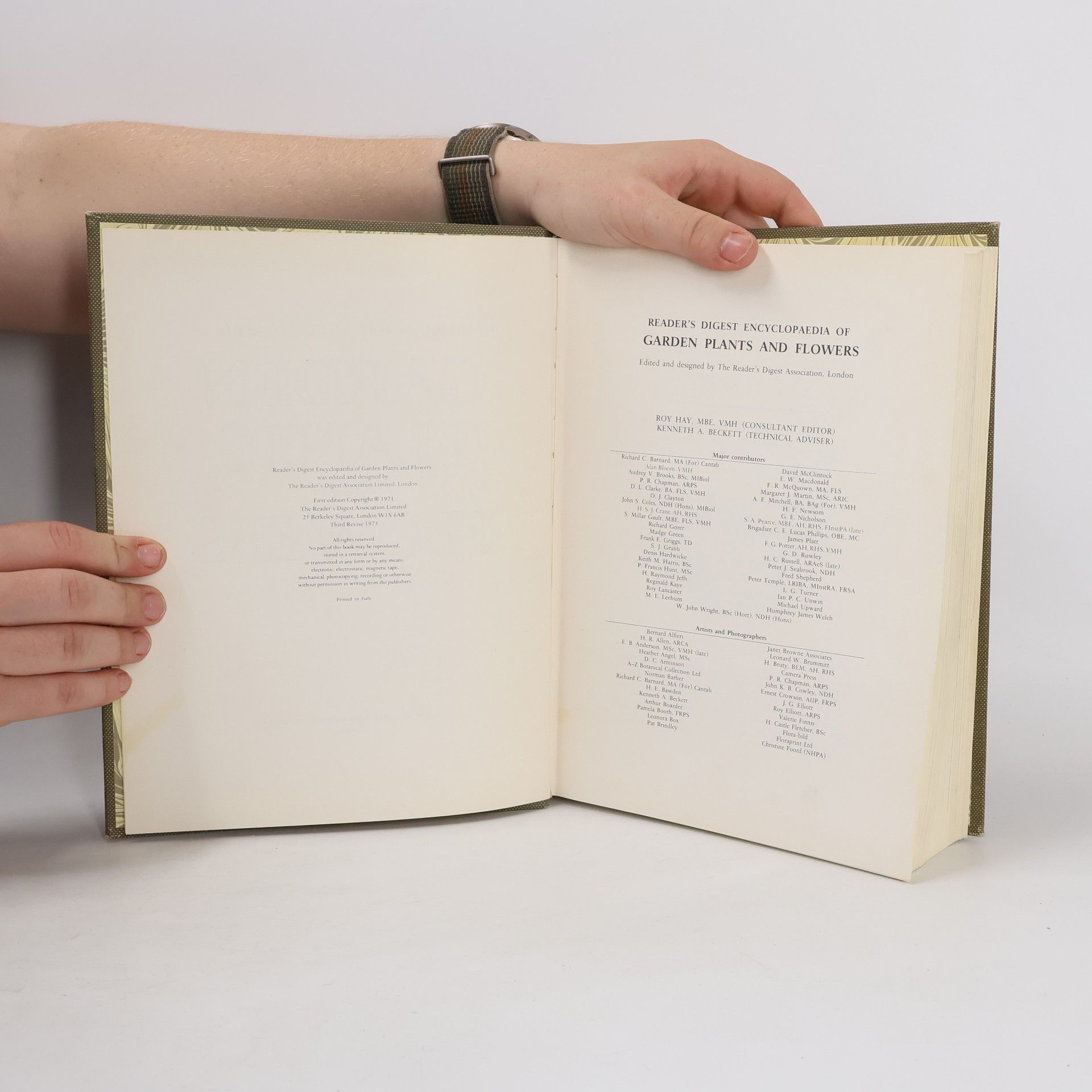 Roy Hay Reader's Digest Encyclopaedia of Garden Plants and Flowers
