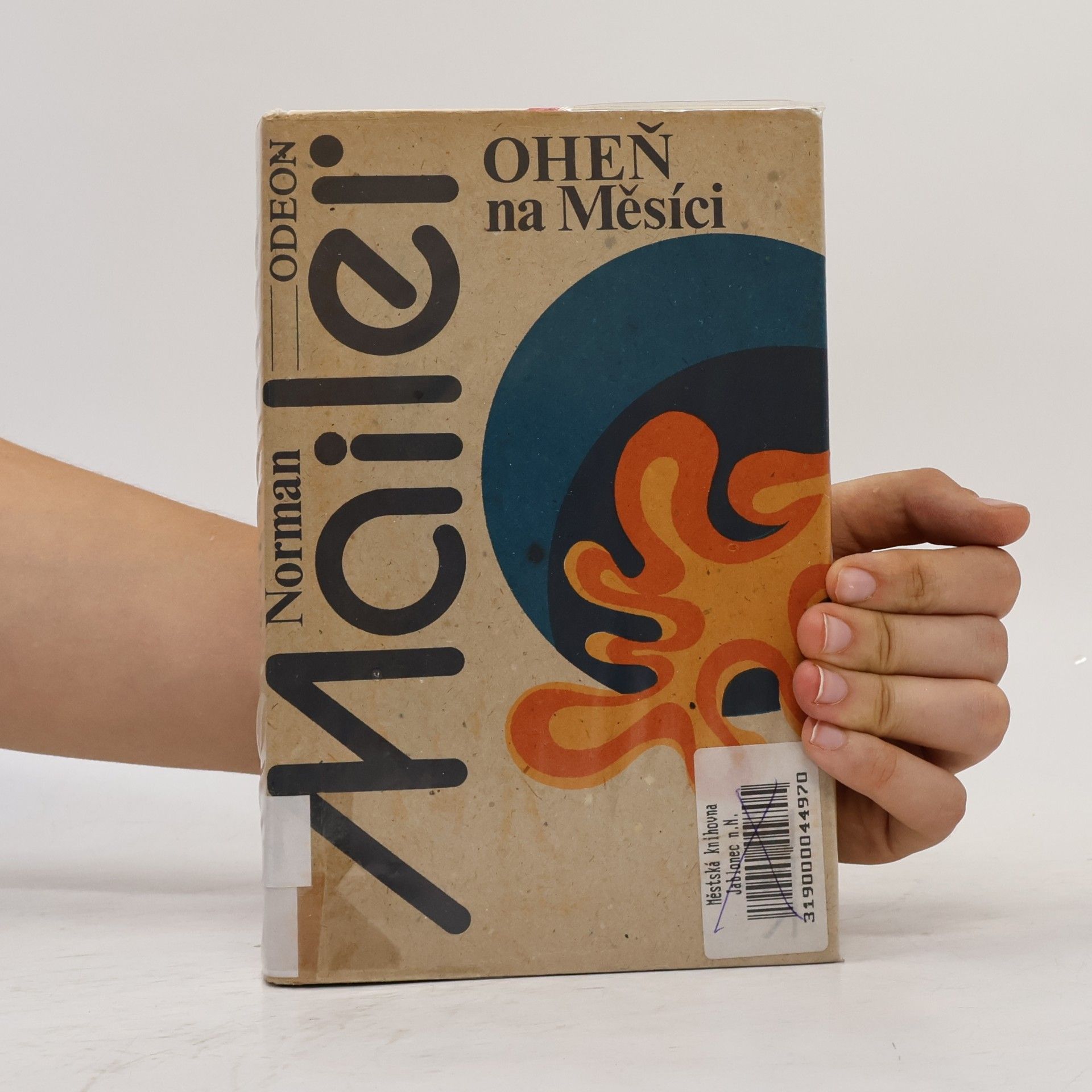 Norman Mailer Oheň na měsíci