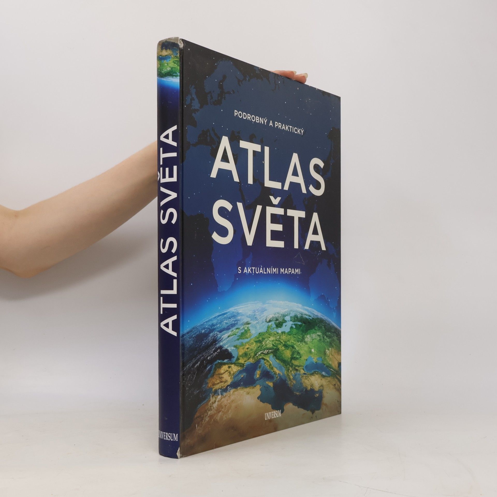 Podrobný a praktický atlas světa s aktuálními mapami