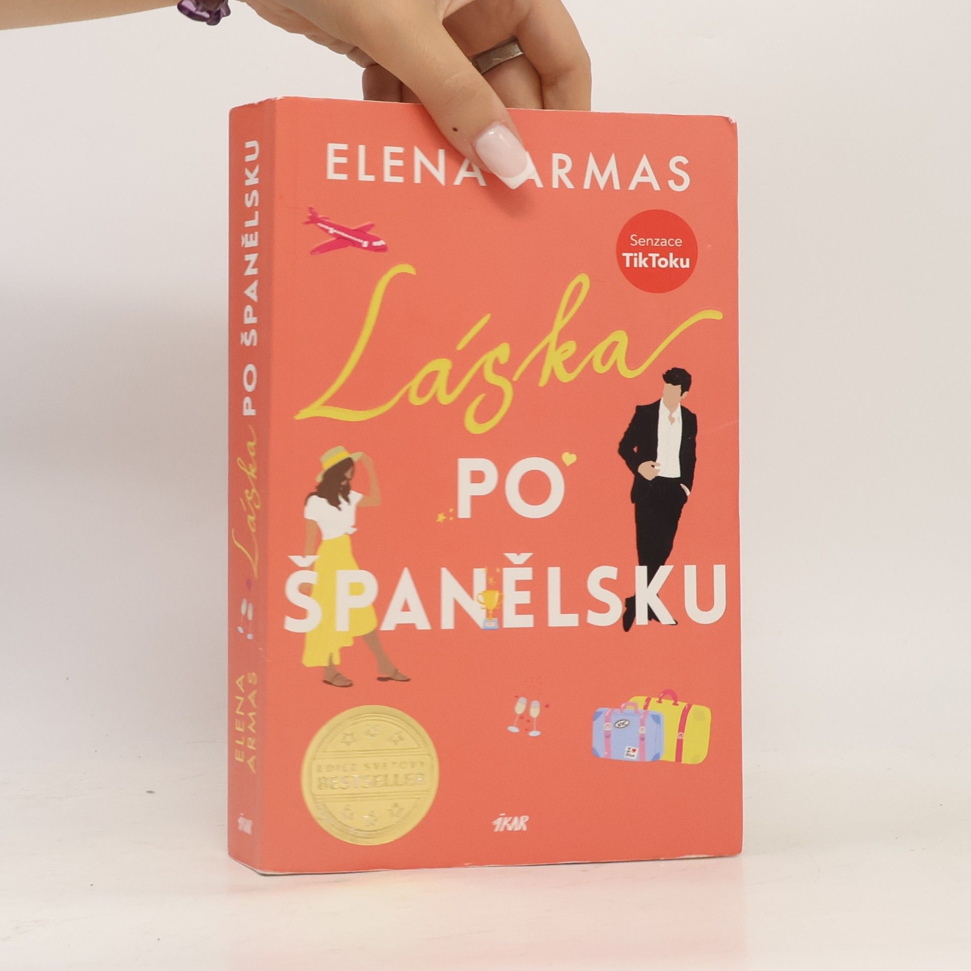 Elena Armas Láska po španělsku