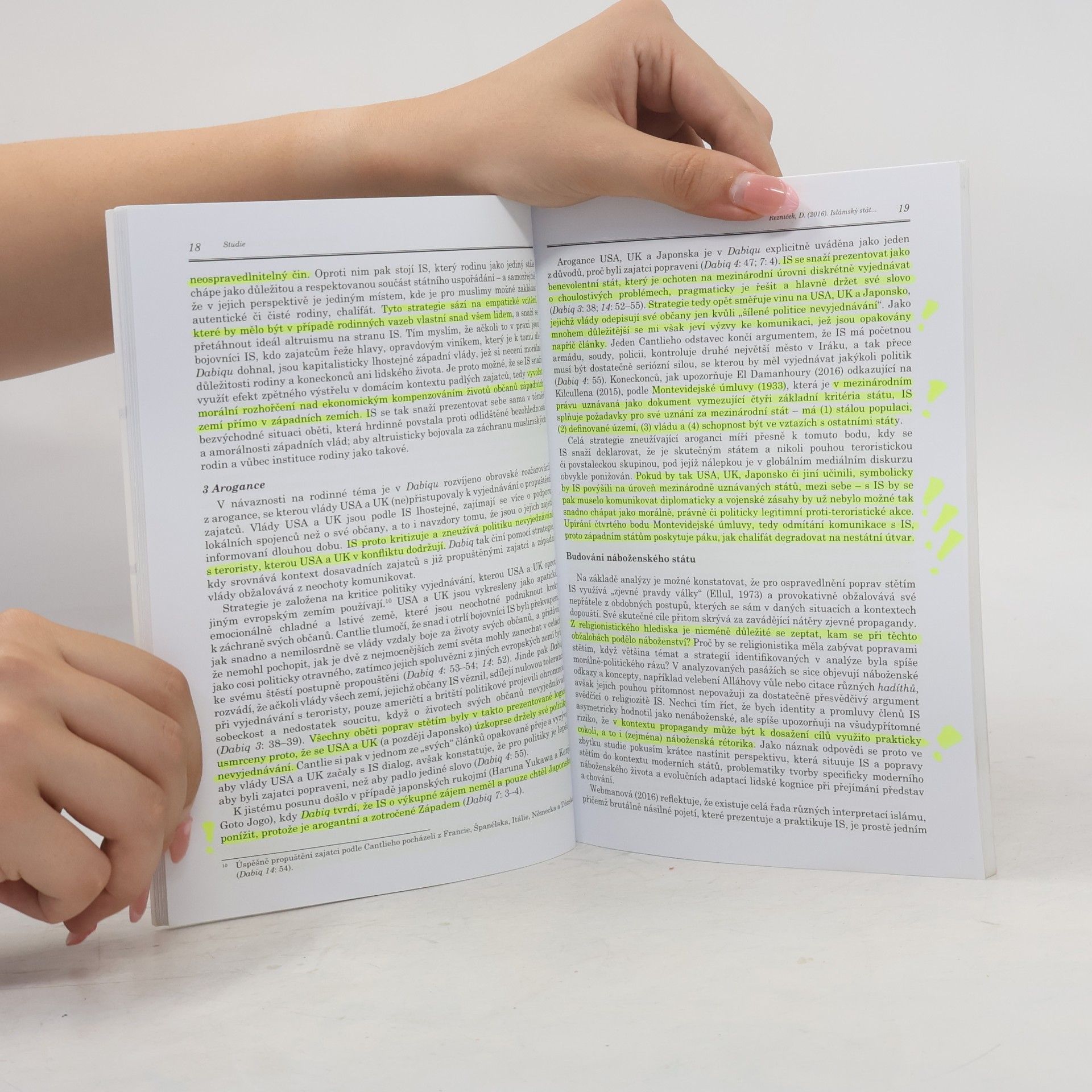 Autores varios Sacra 1/2016