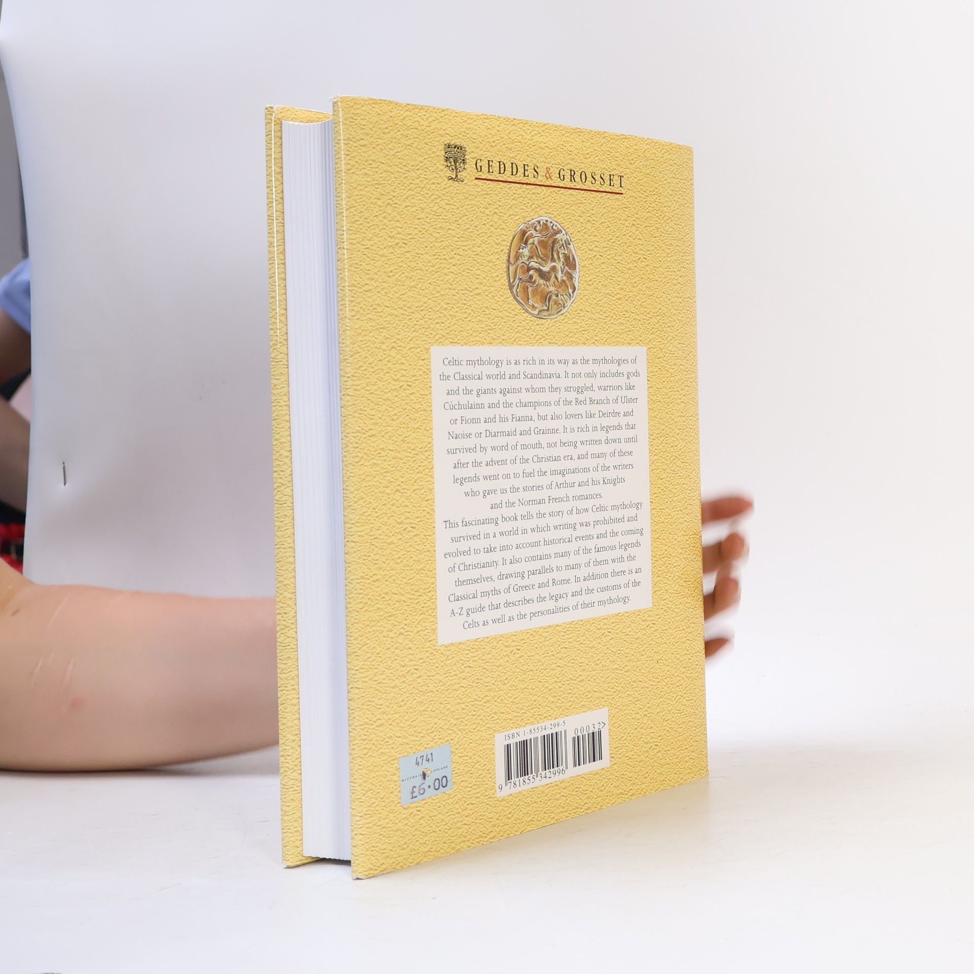 Kolektiv autorů Celtic Mythology : famous legends from Celtic mythology retold and explained for the modern reader