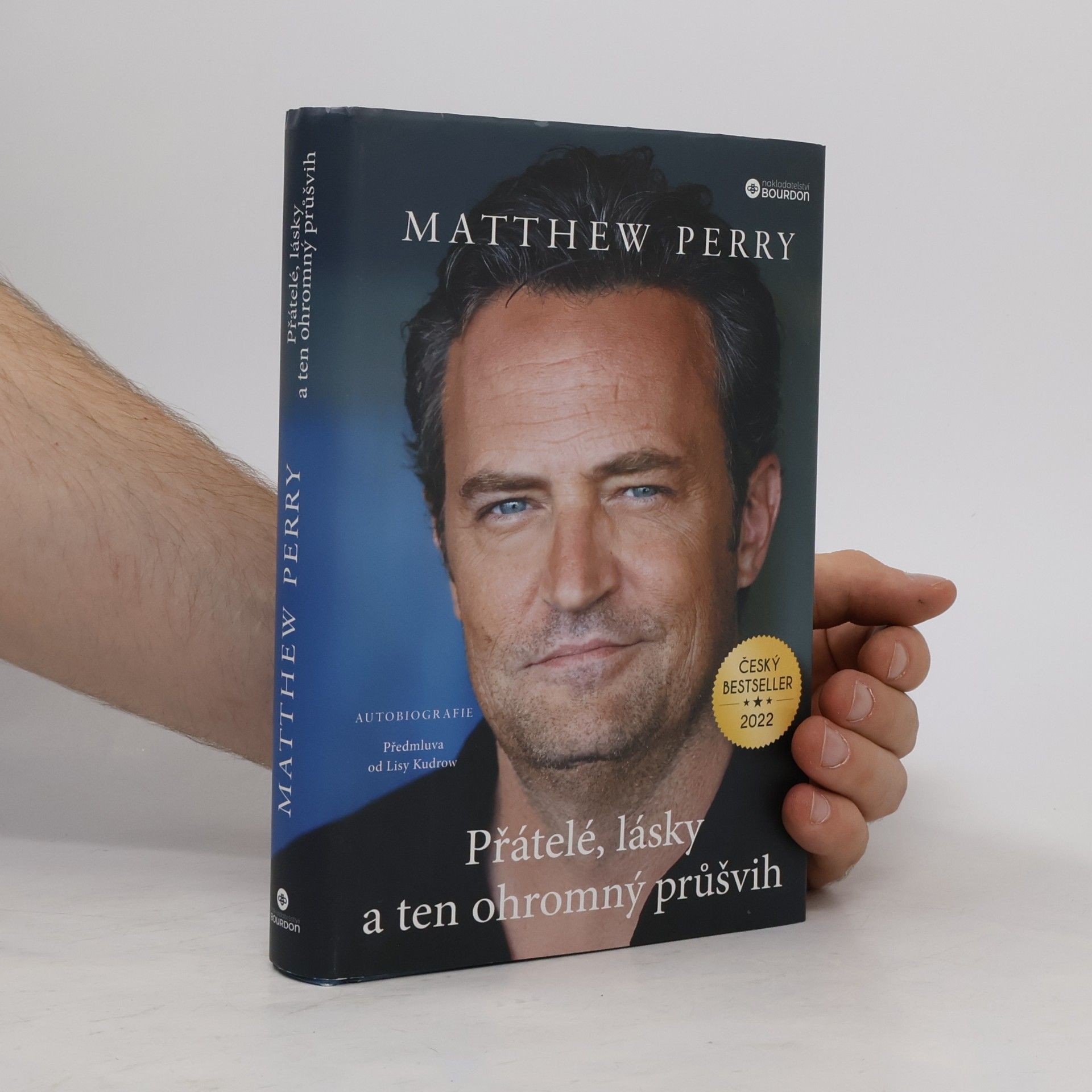 Matthew Perry Přátelé, lásky a ten ohromný průšvih