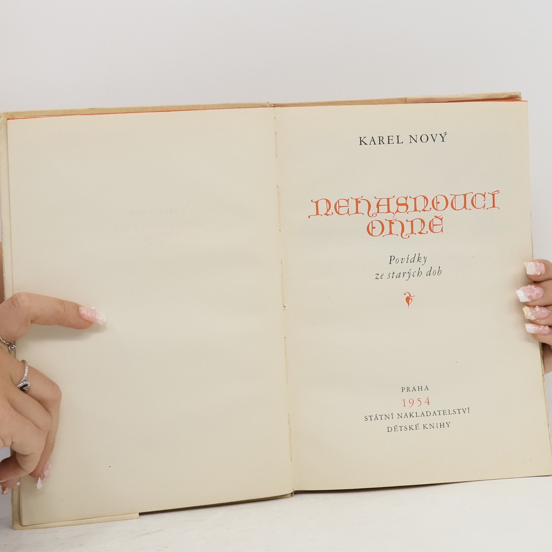 Karel Nový Nehasnoucí ohně