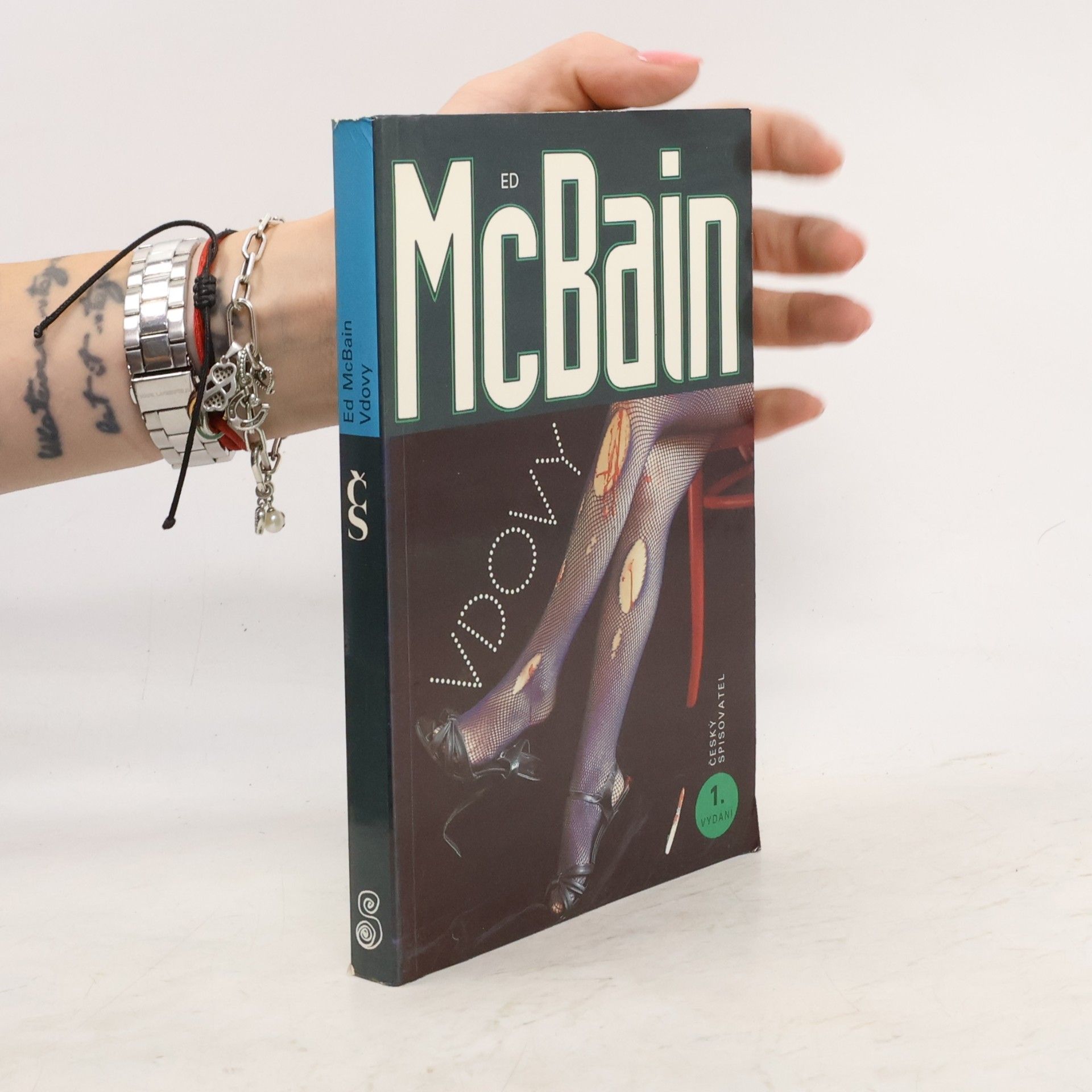 Ed McBain Vdovy : příběh z 87. policejního revíru