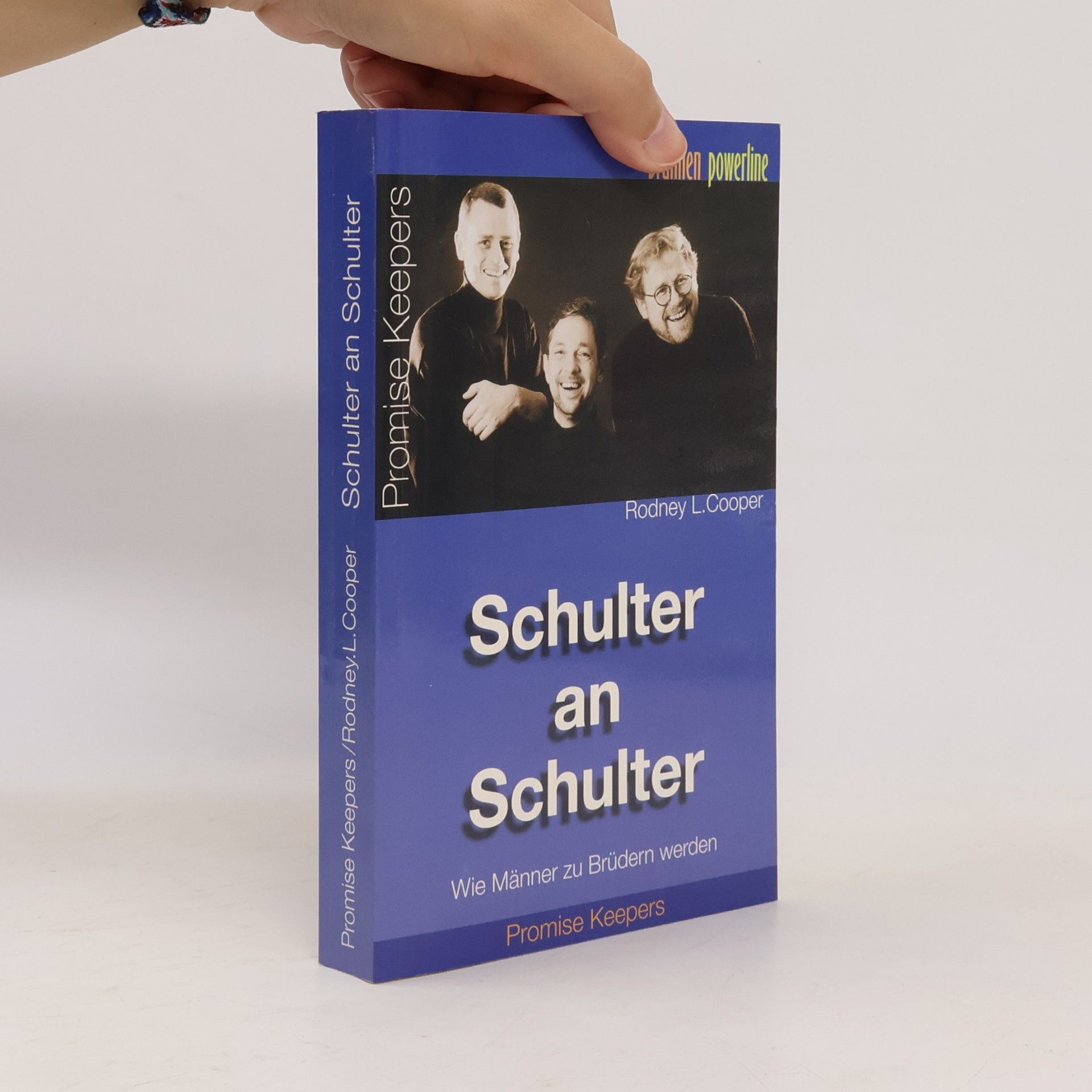 Rodney L. Cooper Schulter an Schulter