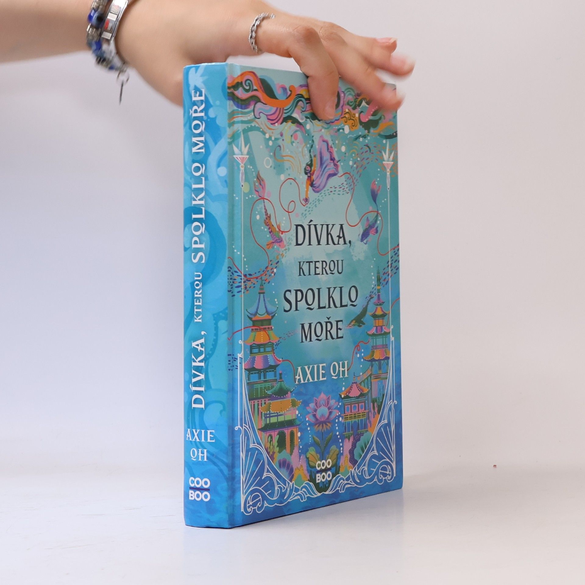 Axie Oh Dívka, kterou spolklo moře