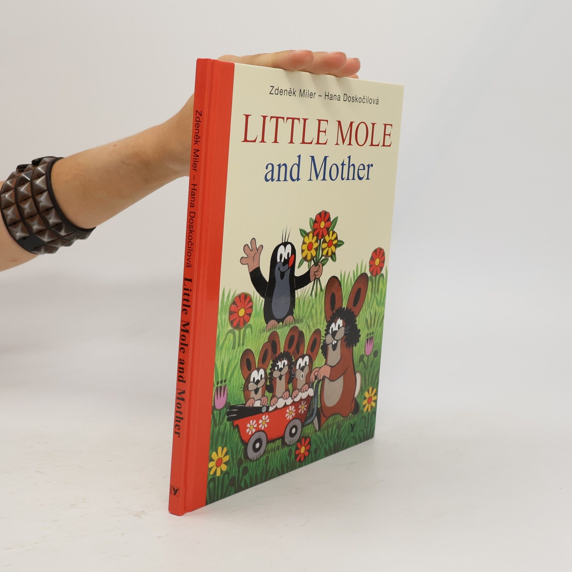 Hana Doskočilová Little mole and mother