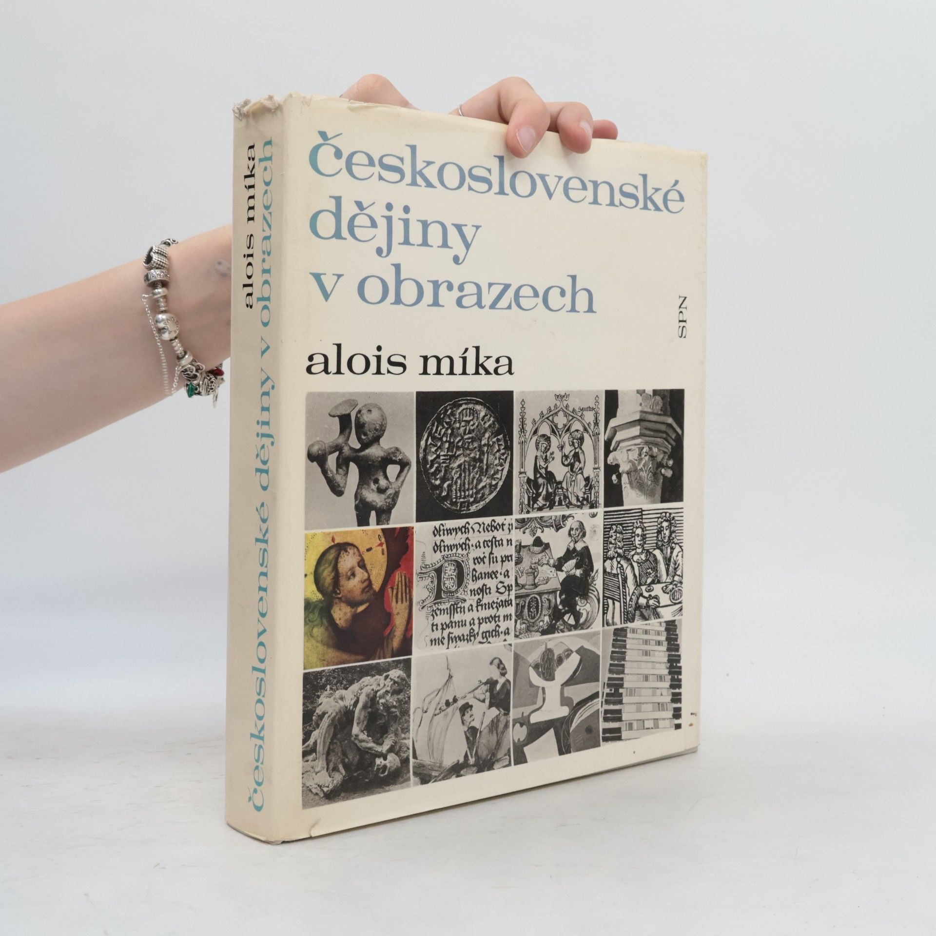 Československé dějiny v obrazech